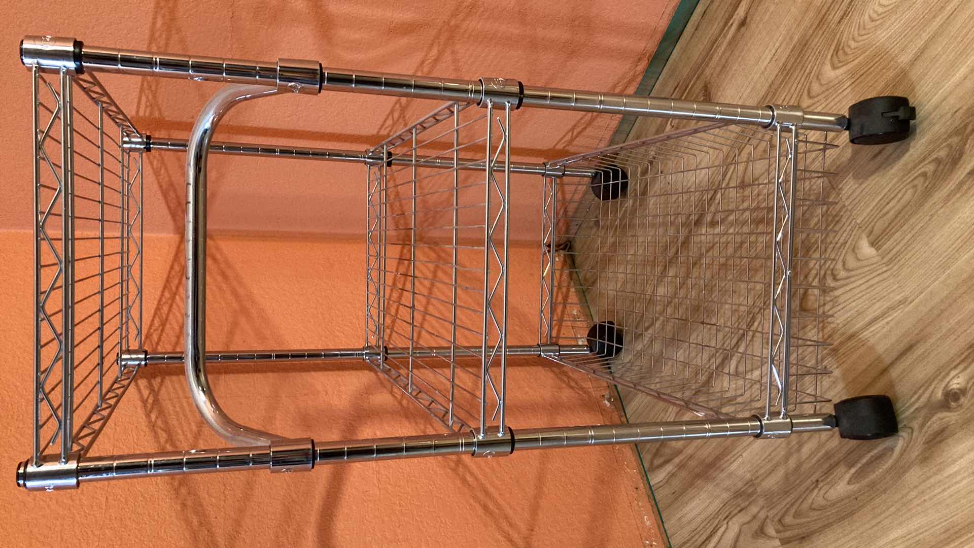 Photo 1 of METRO ROLLING CART