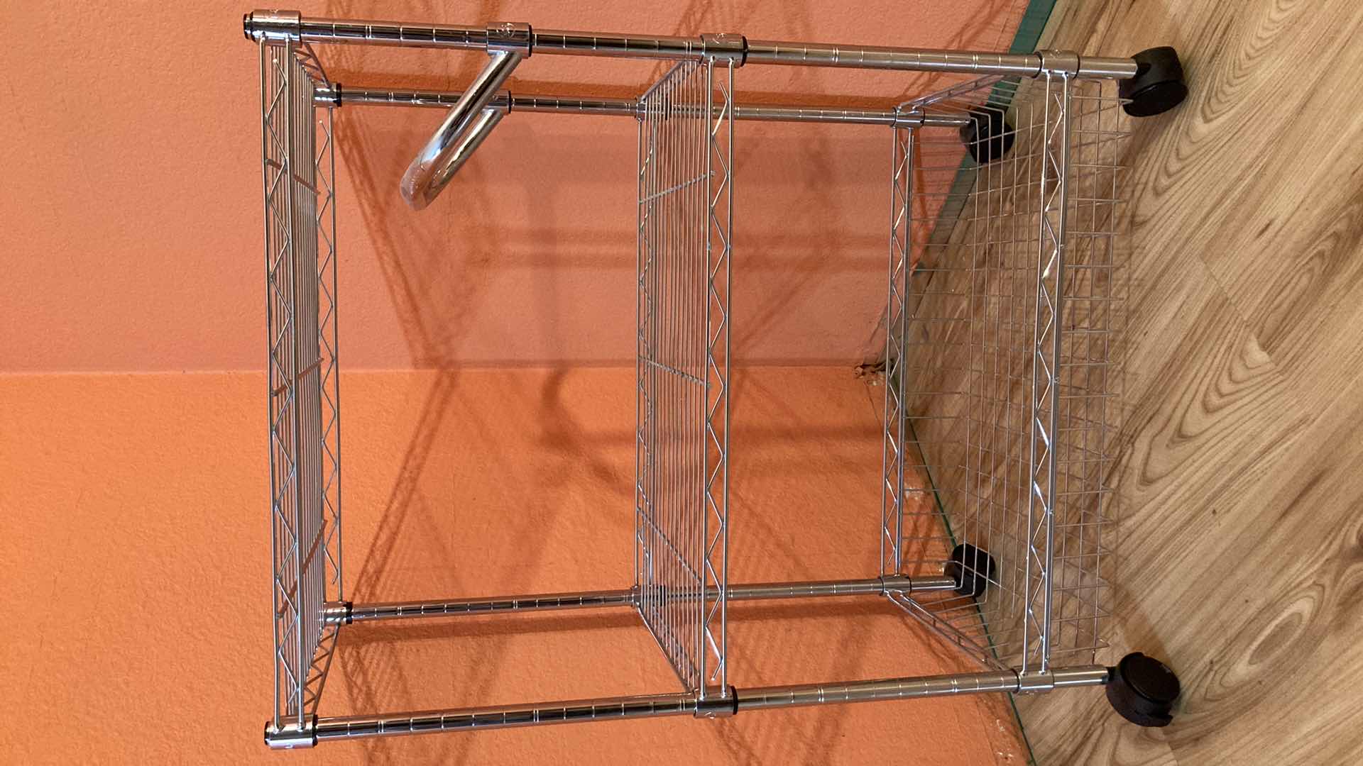 Photo 1 of METRO ROLLING CART