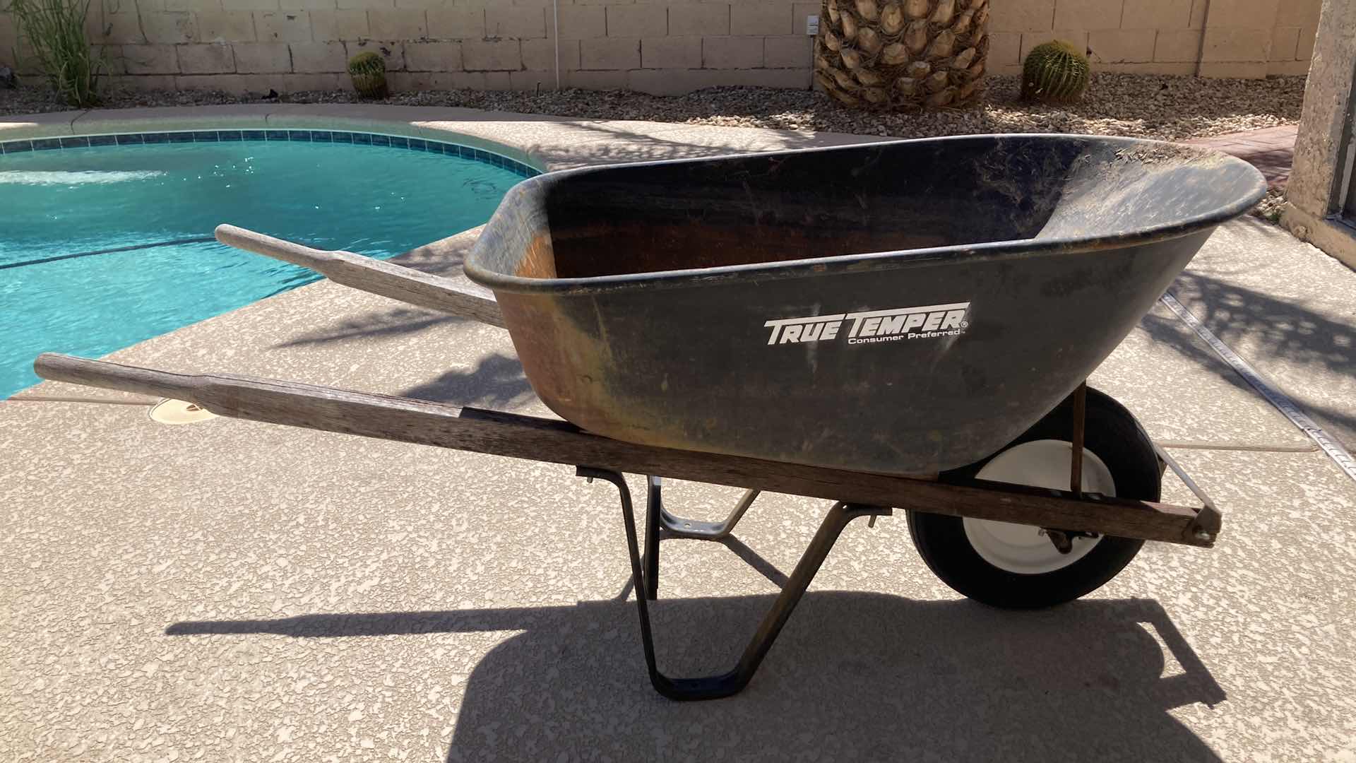 Photo 1 of TRUE TEMPER WHEEL BARREL