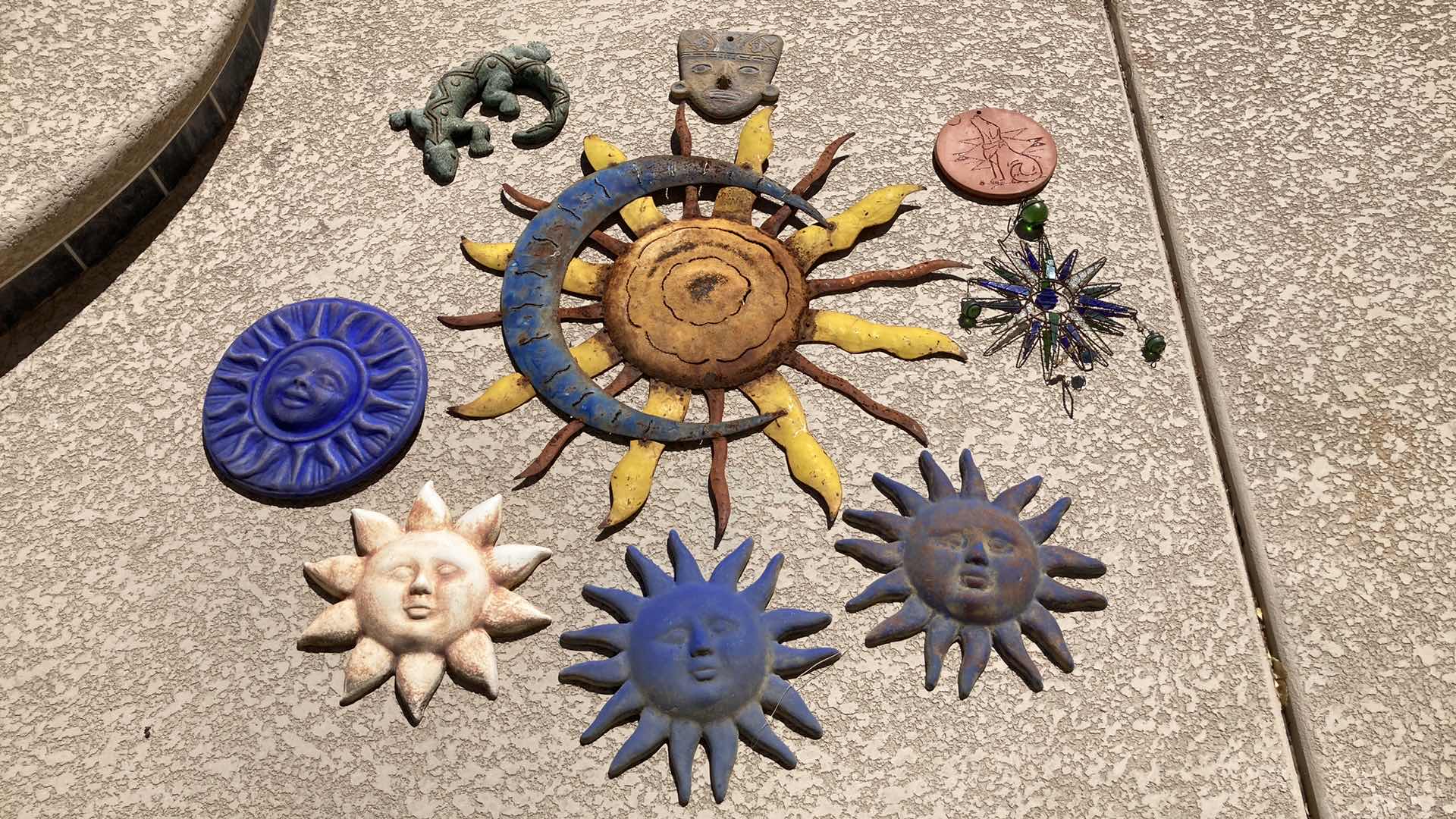 Photo 1 of POOLSIDE DECOR (9)