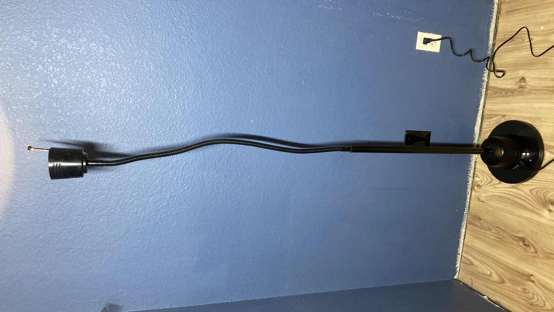 Photo 1 of LED FLEX NECK FLOOR LAMP 10” X 71”