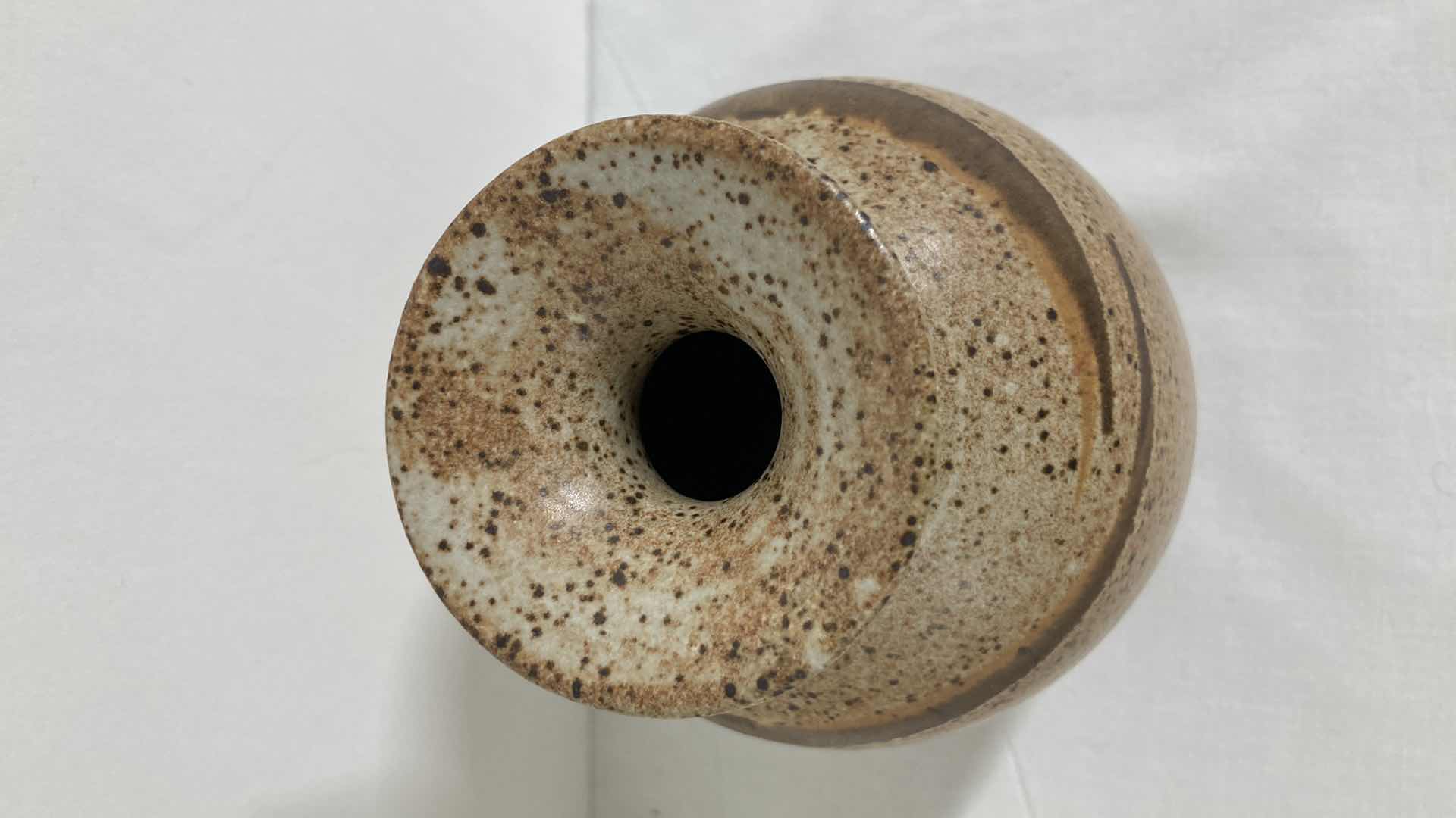 Photo 1 of EARTH TONE CERAMIC POT 4.5” X 6.75”