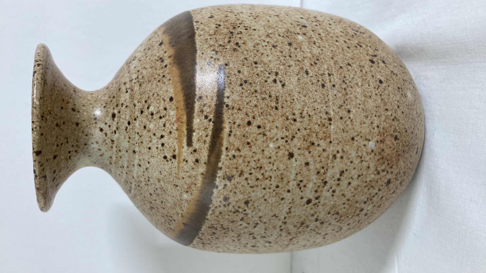 Photo 1 of EARTH TONE CERAMIC POT 4.5” X 6.75”