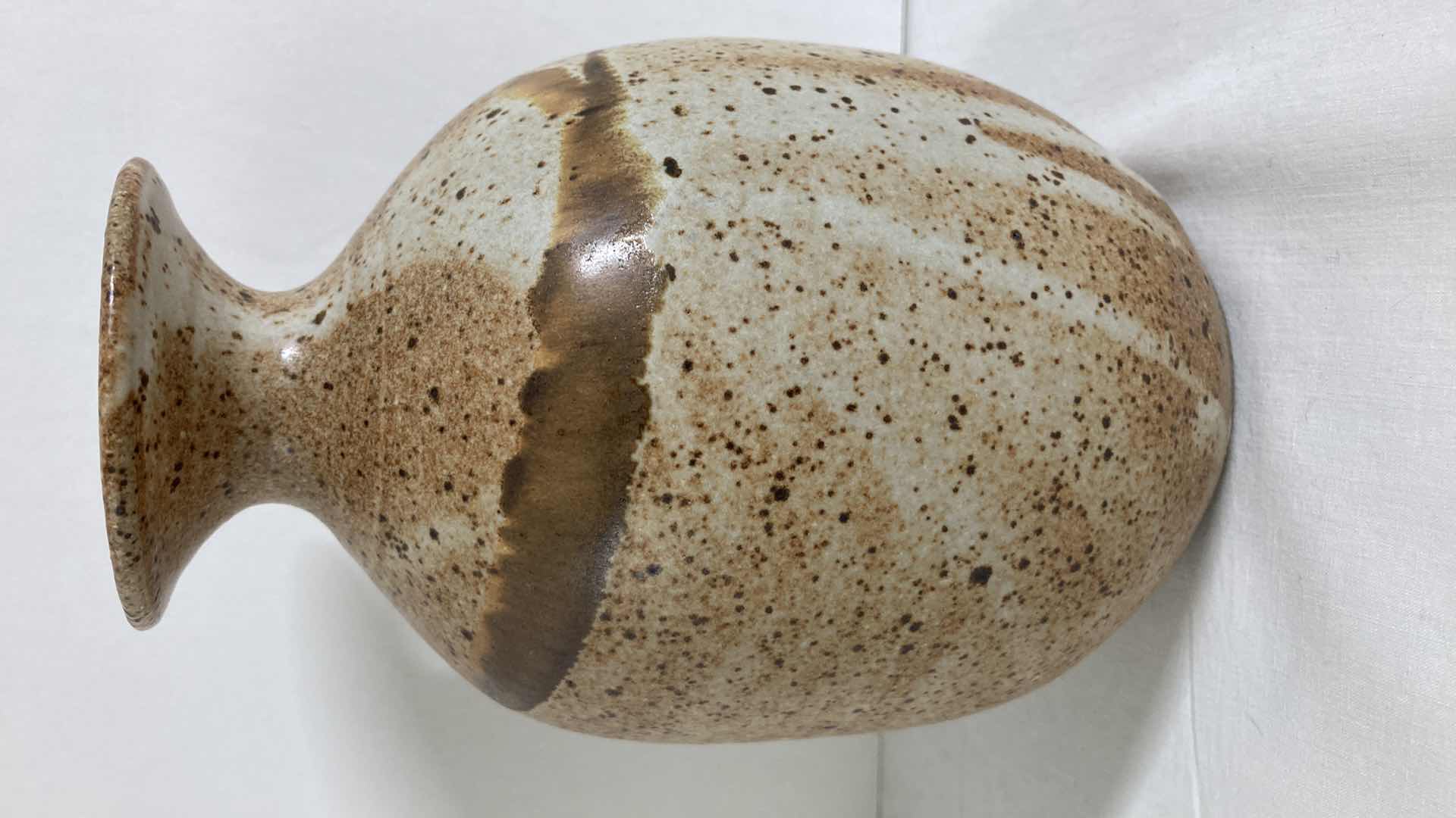 Photo 1 of EARTH TONE CERAMIC POT 4.5” X 6.75”