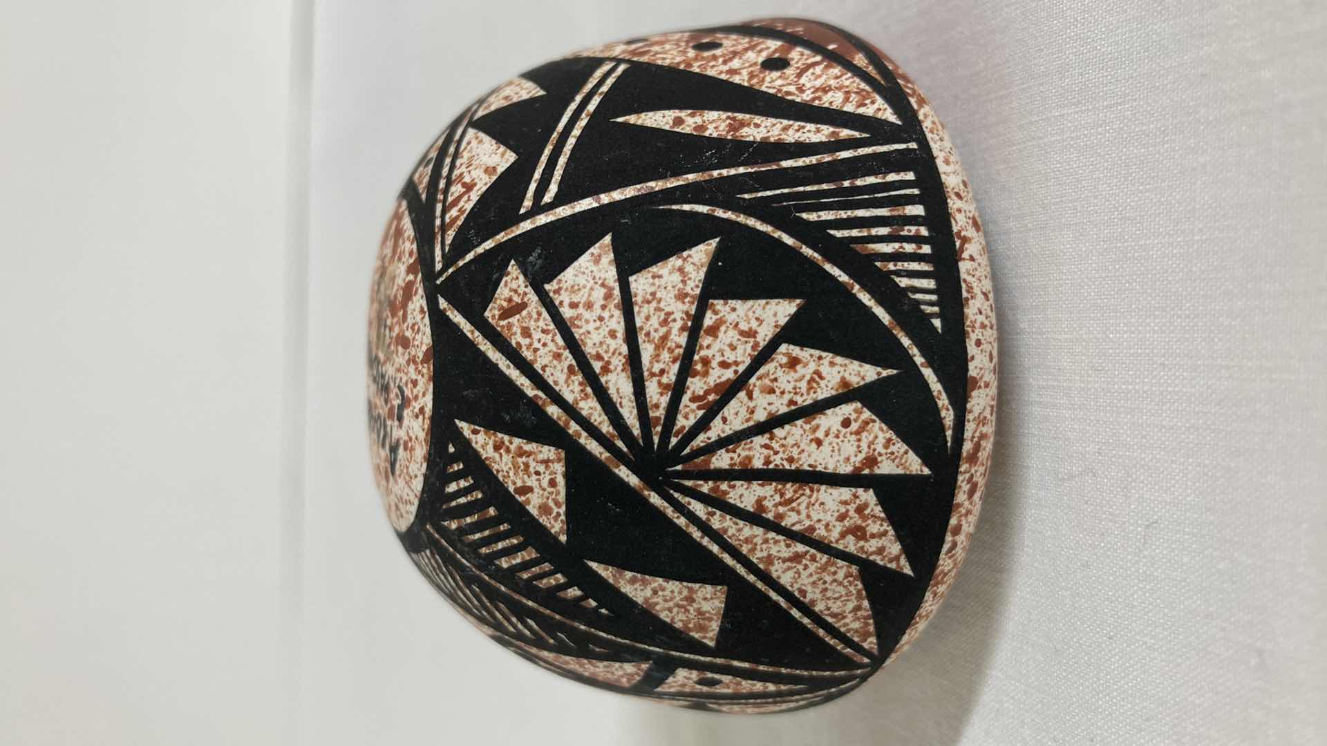 Photo 1 of NATIVE AMERICAN POTTERY ACOMA C.PASQUALE 2.75” X 1.75”
