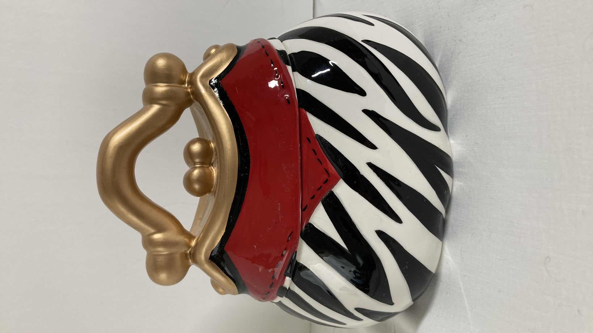 Photo 3 of DAVID’S COOKIES CERAMIC PURSE JAR 6.5” X 4.25” H6”