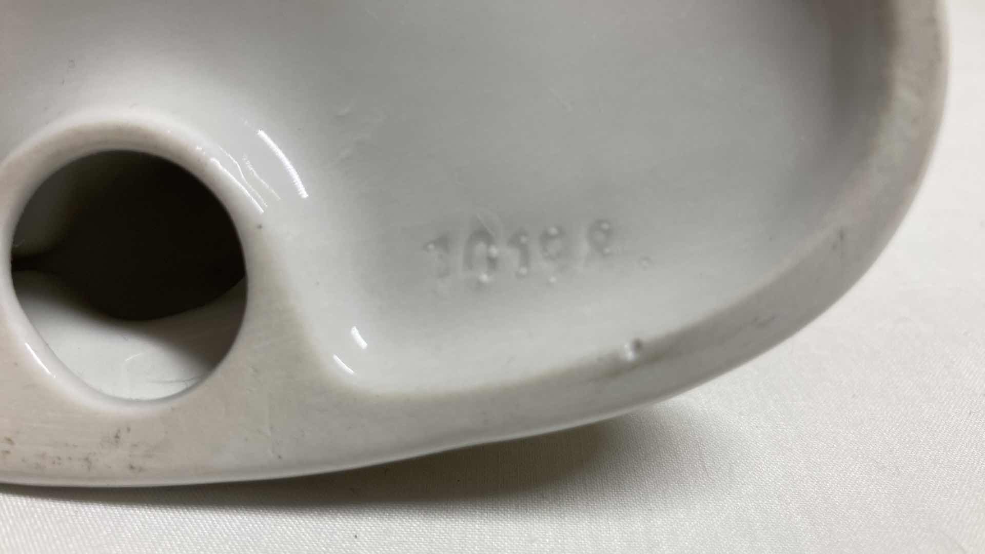 View 8 of GRAEFENTHAL DACHSHUND PORCELAIN FIGURINE 5” X 2.75” H3.25”