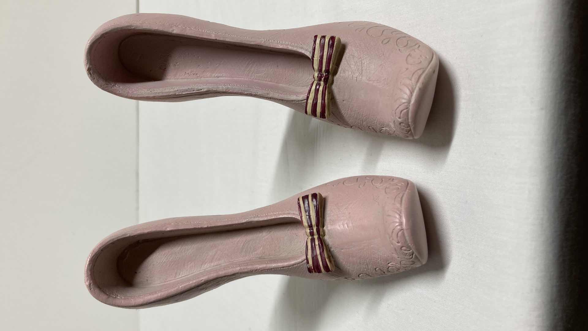 Photo 1 of VINTAGE BOWTIE HEEL COAT HOOKS (2) 4.5” X 4”