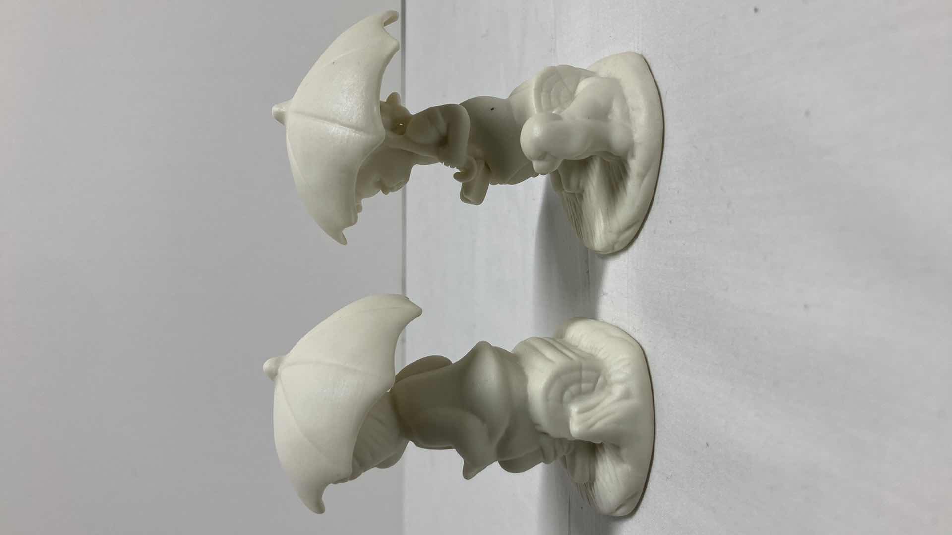 Photo 1 of JADE COLLECTION CERAMIC BOY & CERAMIC GIRL W UMBRELLA H3.5”