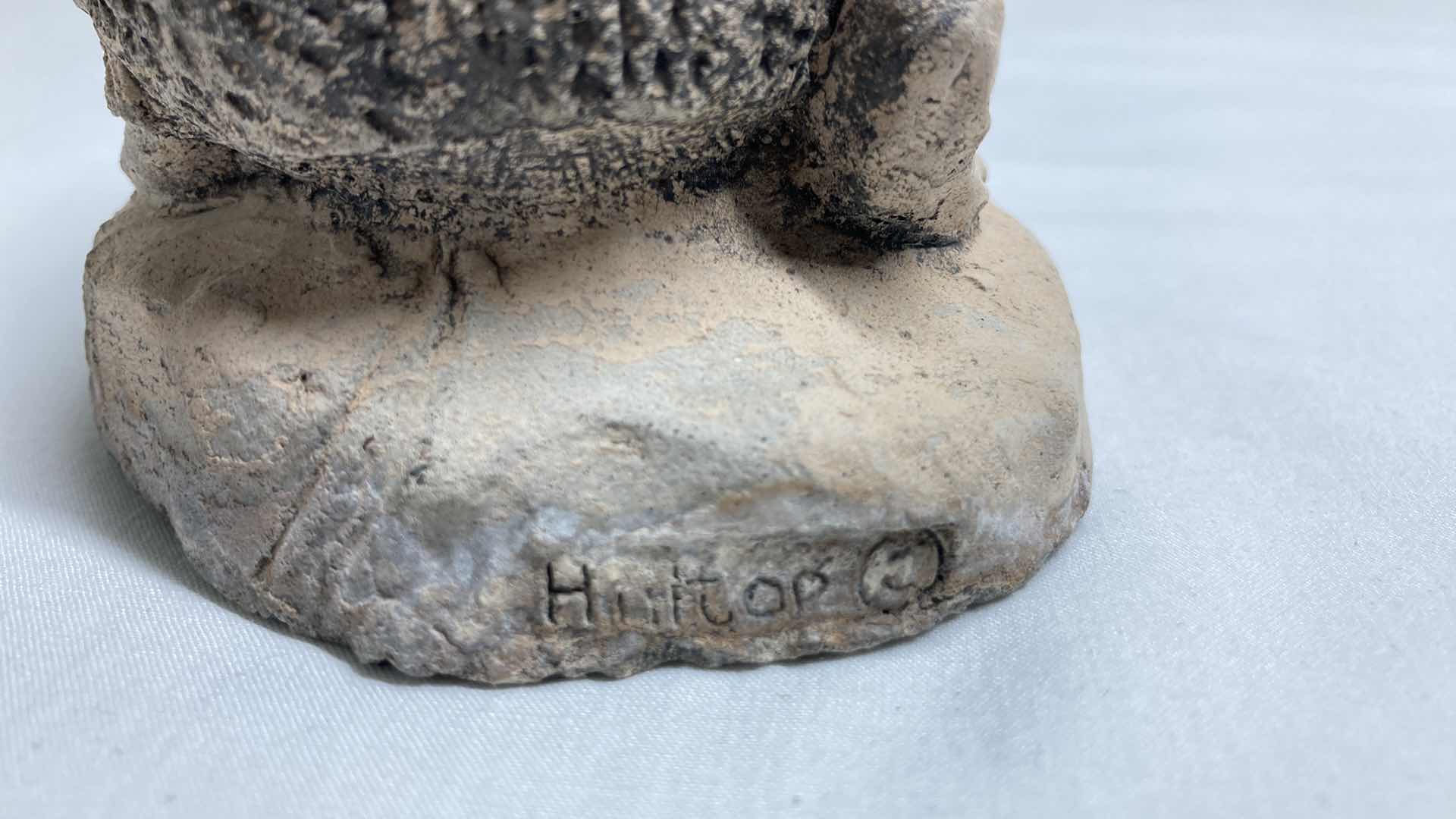 Photo 1 of HEDGEHOG CONCRETE SCULPTED STATUE BY HILLTOP 3.25” X 5.5” H3”