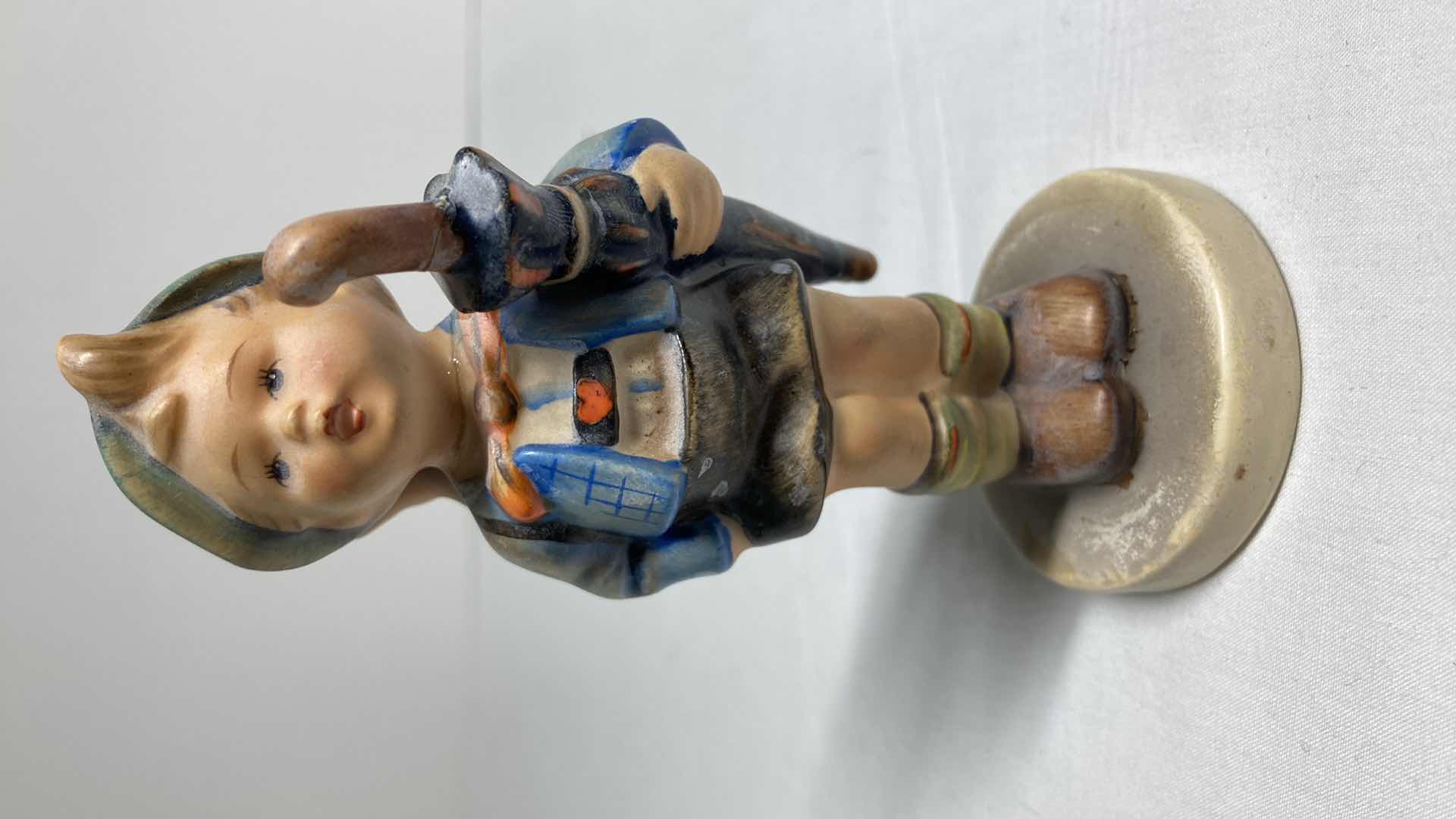 Photo 1 of MJ HUMMEL GOEBEL HOME FROM MARKET FIGURINE 1982 11