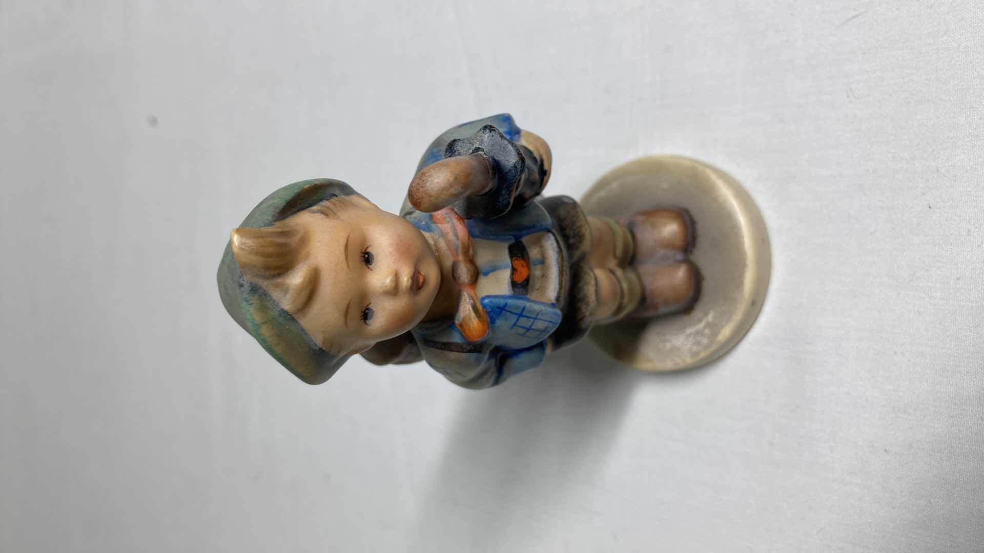 Photo 1 of MJ HUMMEL GOEBEL HOME FROM MARKET FIGURINE 1982 11