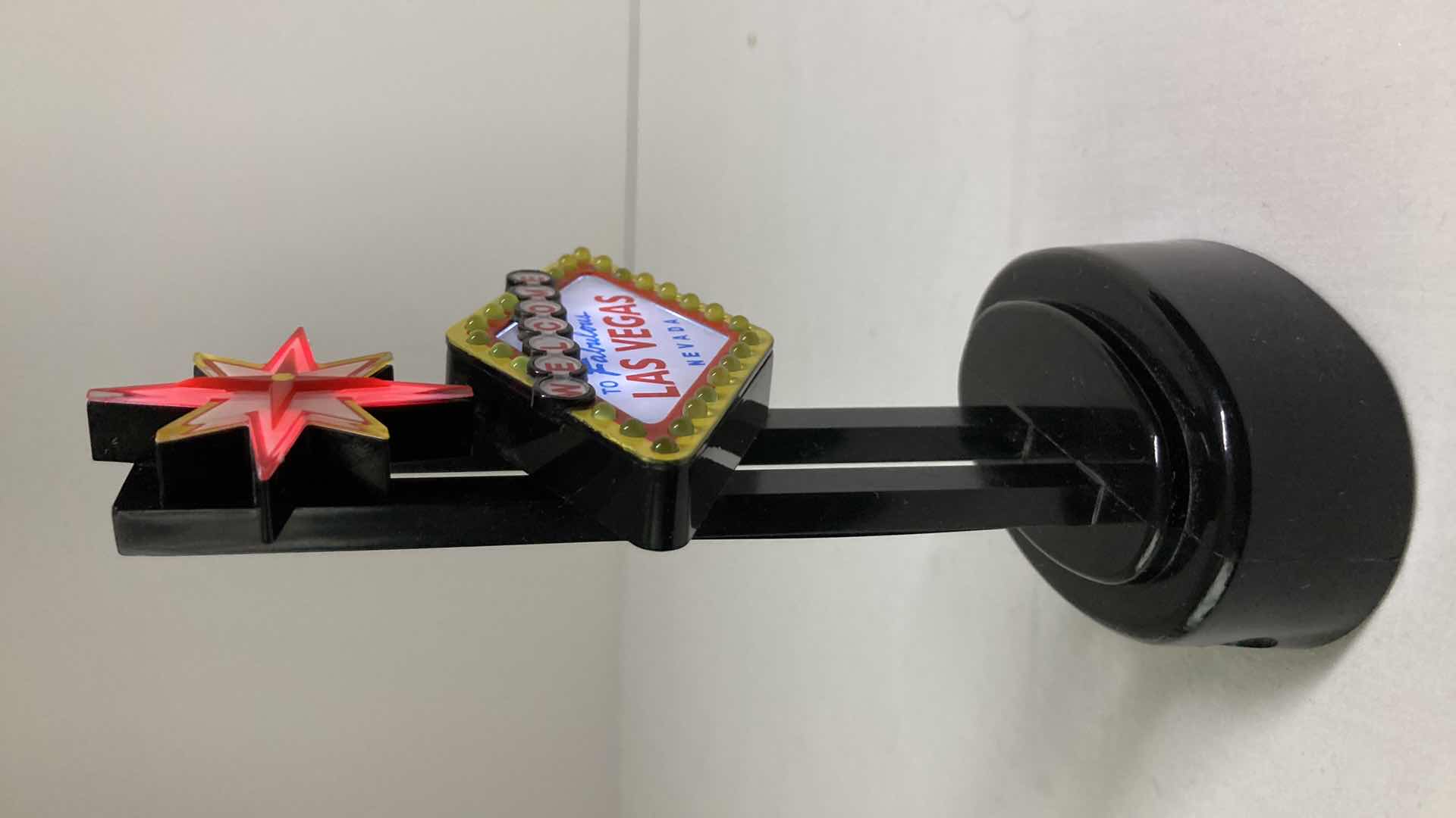 Photo 1 of MICRO VEGAS WELCOME TO FABULOUS LAS VEGAS NEVADA LIGHT UP SIGN 3” X 6”