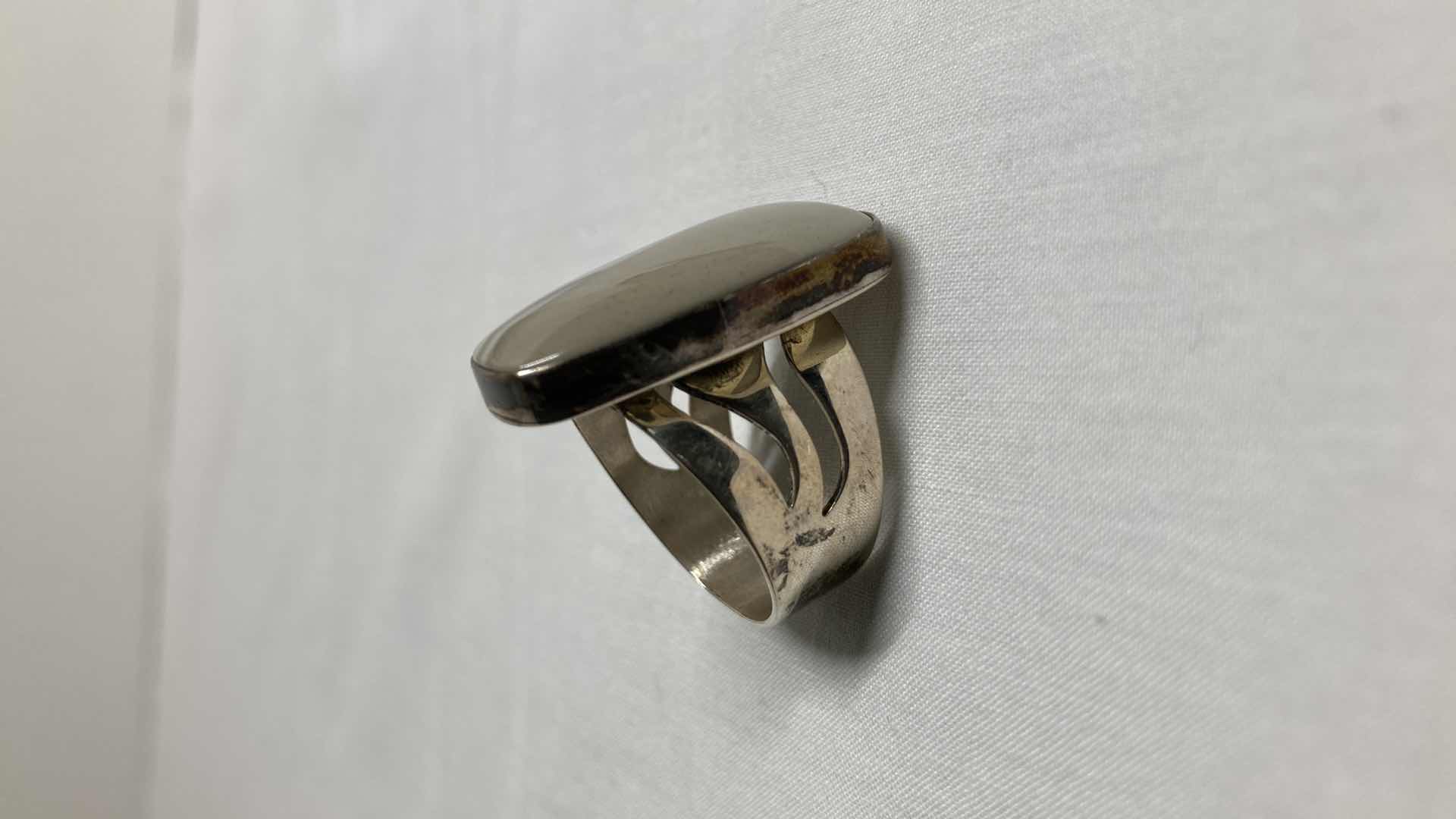 Photo 5 of NATURAL STONE & SILVER PLATED RING SIZE 9/10