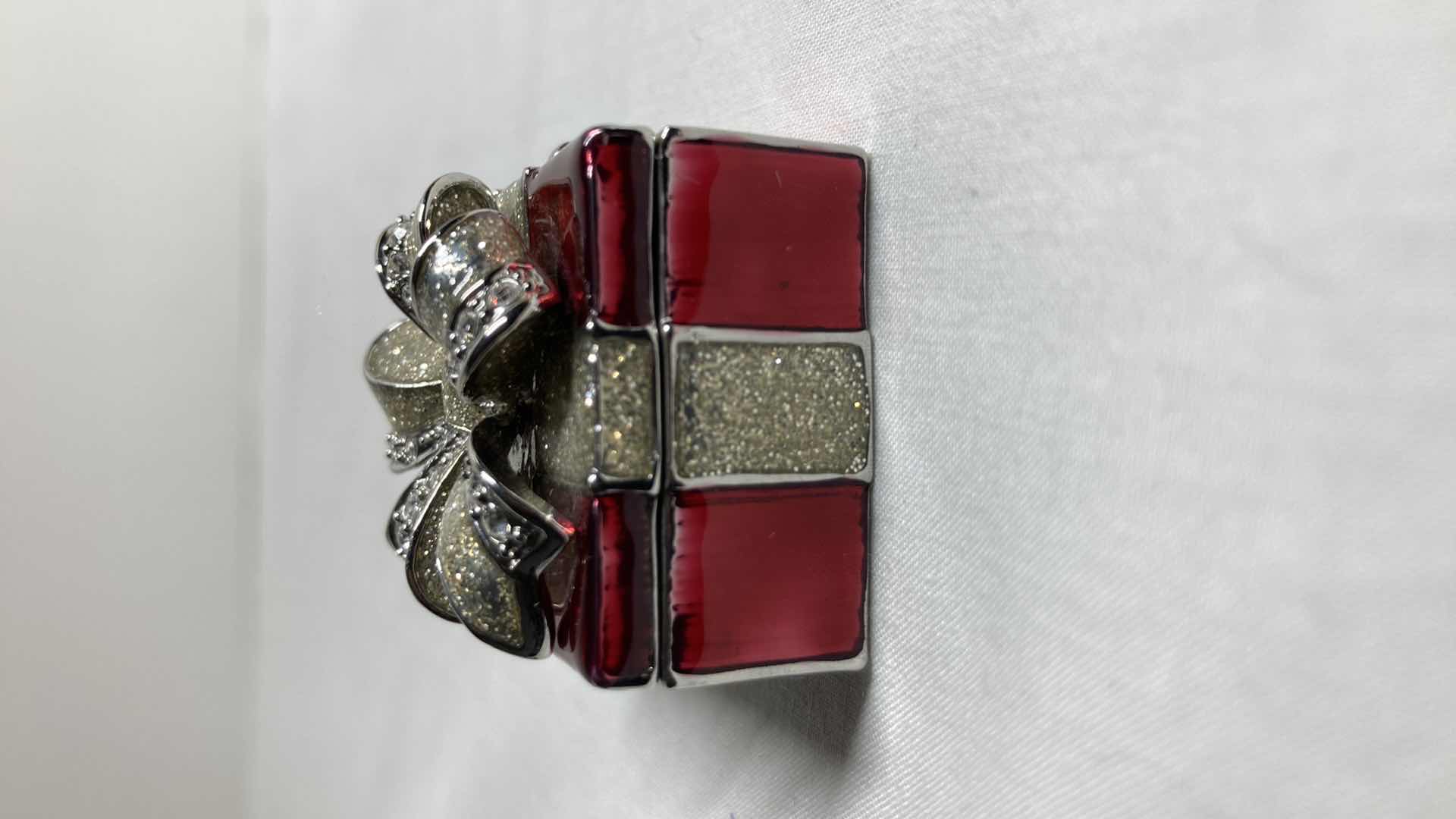 Photo 1 of GIFT BOX METAL JEWELRY BOX 1.5” X 1.75” H1.5”