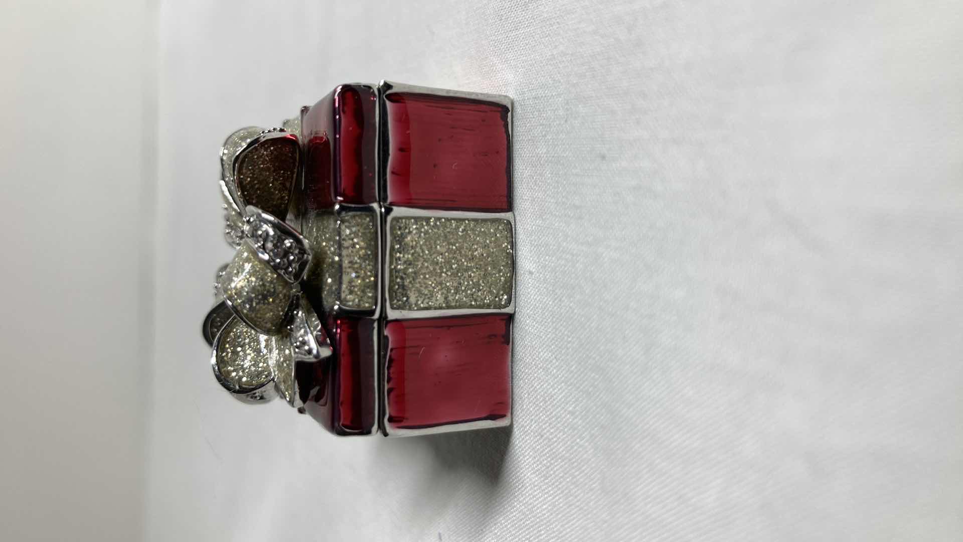 Photo 1 of GIFT BOX METAL JEWELRY BOX 1.5” X 1.75” H1.5”
