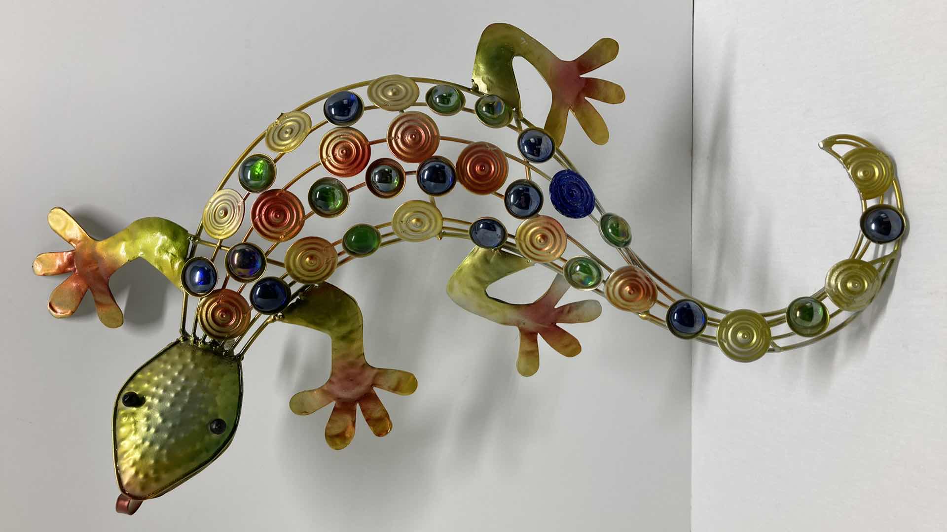 Photo 1 of MULTI COLORED GECKO METAL SCULPTURE 8.5” X 21” H2.75”