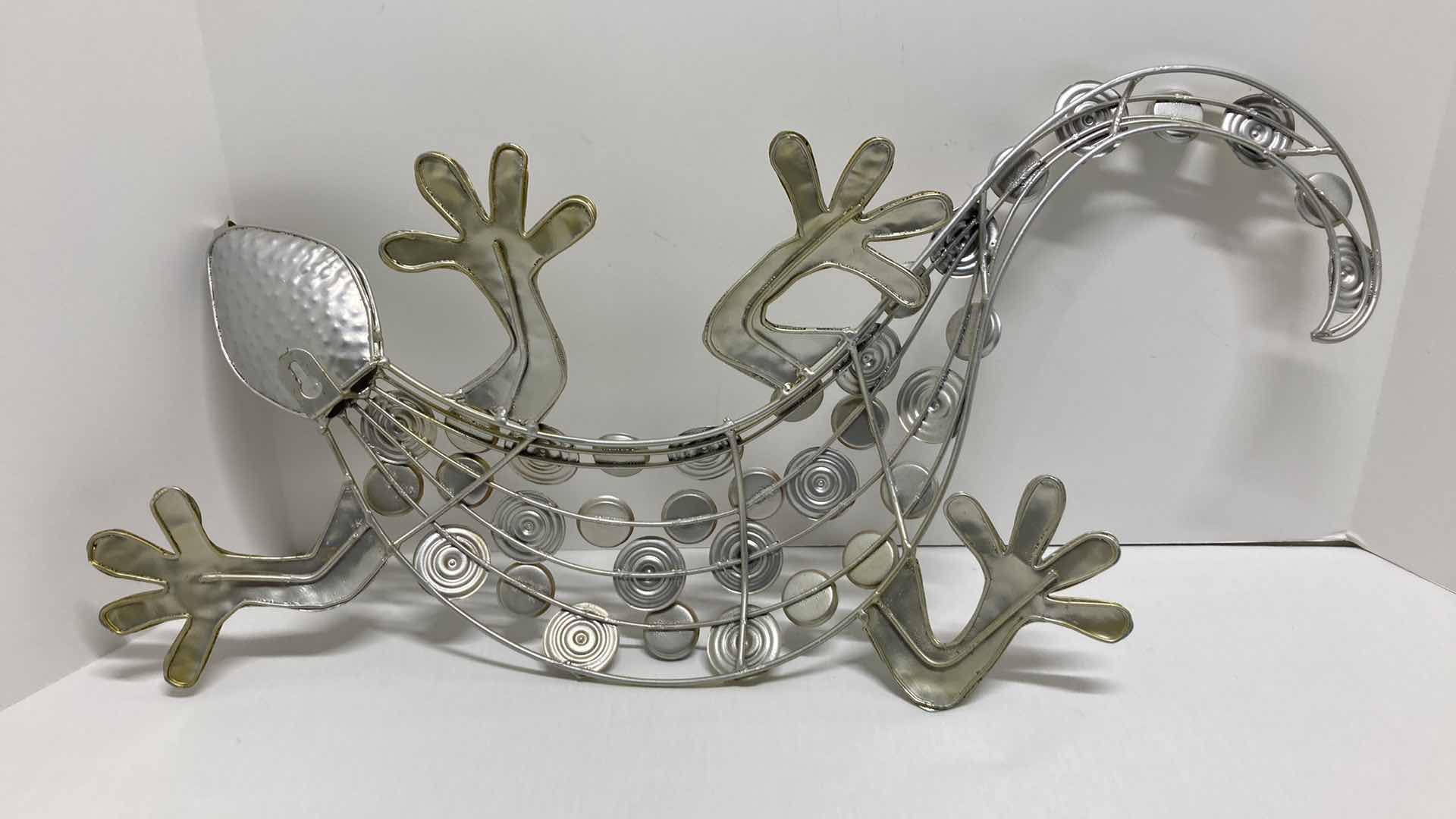 Photo 1 of MULTI COLORED GECKO METAL SCULPTURE 8.5” X 21” H2.75”