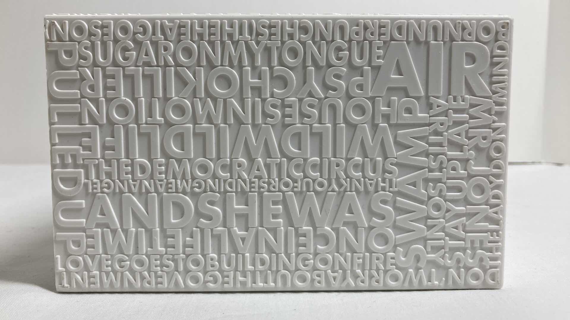 Photo 9 of TALKING HEADS BRICK BOX SET (8)