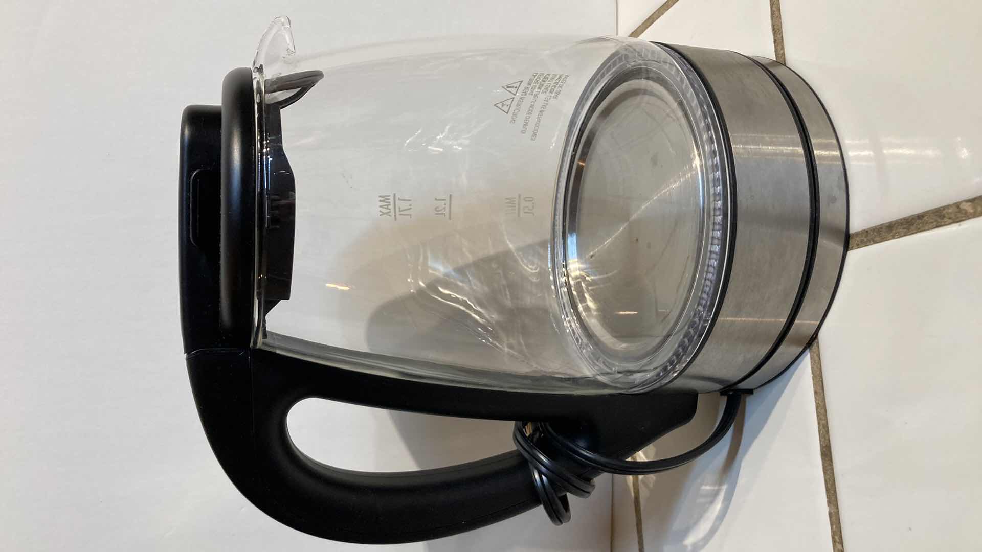 Photo 1 of HAMILTON BEACH GLASS ELECTRIC KETTLE MODEL K39 40865