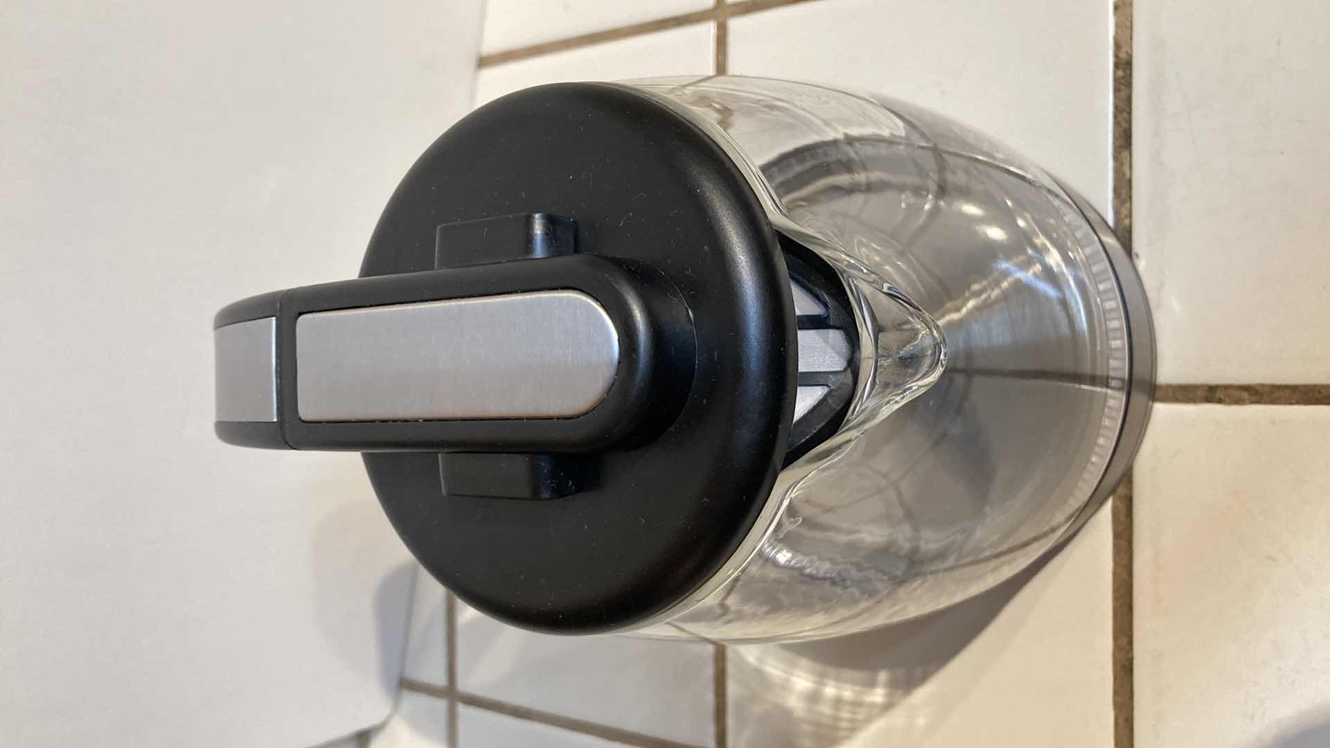 Photo 1 of HAMILTON BEACH GLASS ELECTRIC KETTLE MODEL K39 40865