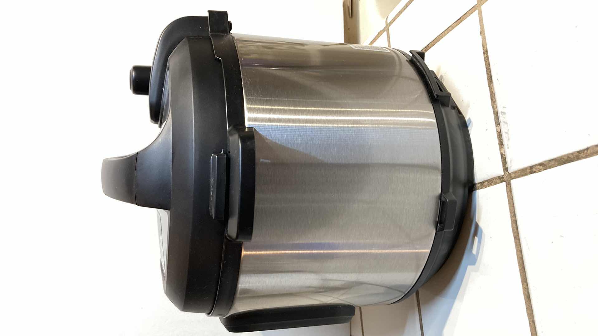 Photo 1 of INSTANT POT MULTI PURPOSE ELECTRIC PRESSURE COOKER MODEL IP-DUO60 V3