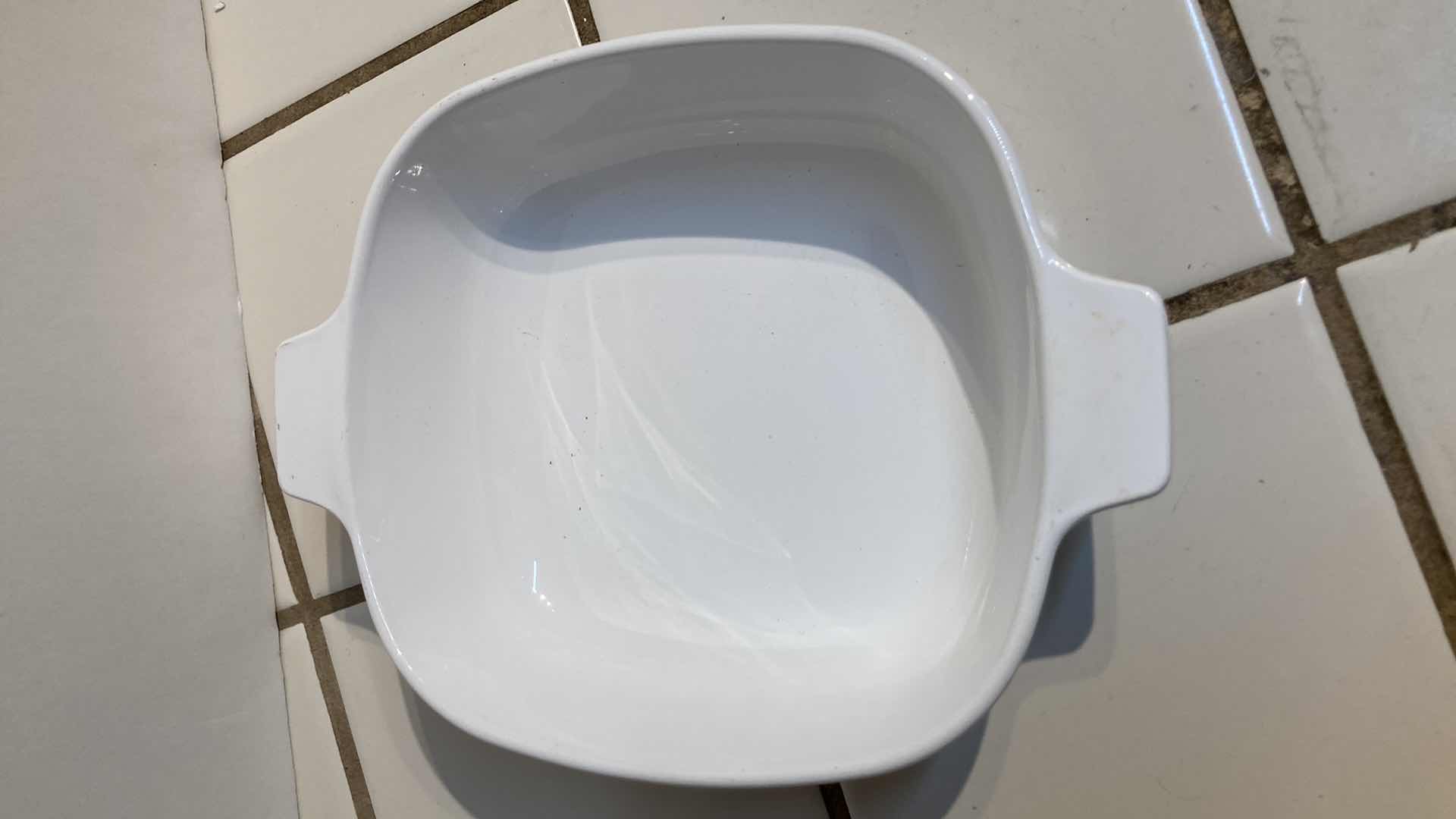 Photo 1 of CORNING WARE CORNFLOWER CASSEROLE SET (3) W POT HANDLE & LID