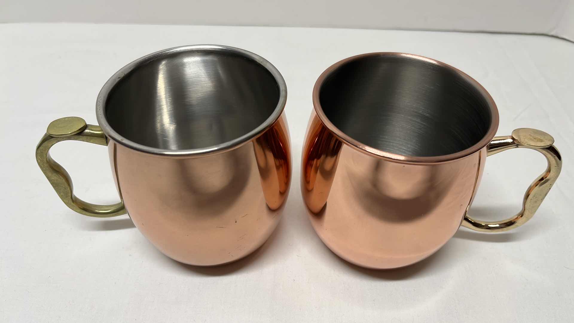 Photo 1 of OGGI MOSCOW MULE COPPER PLATED 20 OZ MUGS, SET OF 2