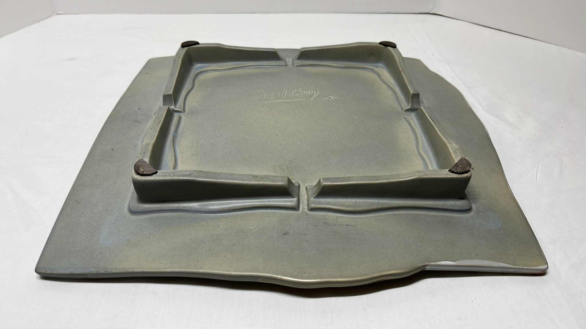 Photo 5 of INES DE BOOY PLATTER 14” AND PLATES 8” (6 PCS)