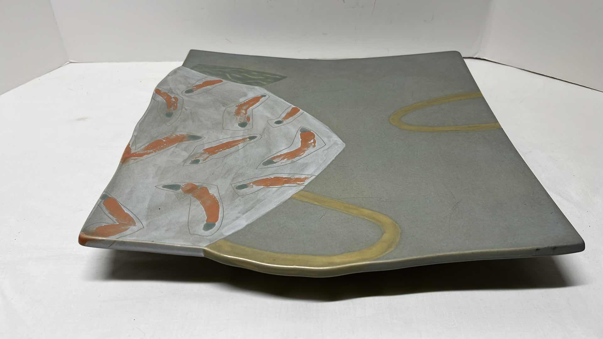 Photo 1 of INES DE BOOY PLATTER 14” AND PLATES 8” (6 PCS)