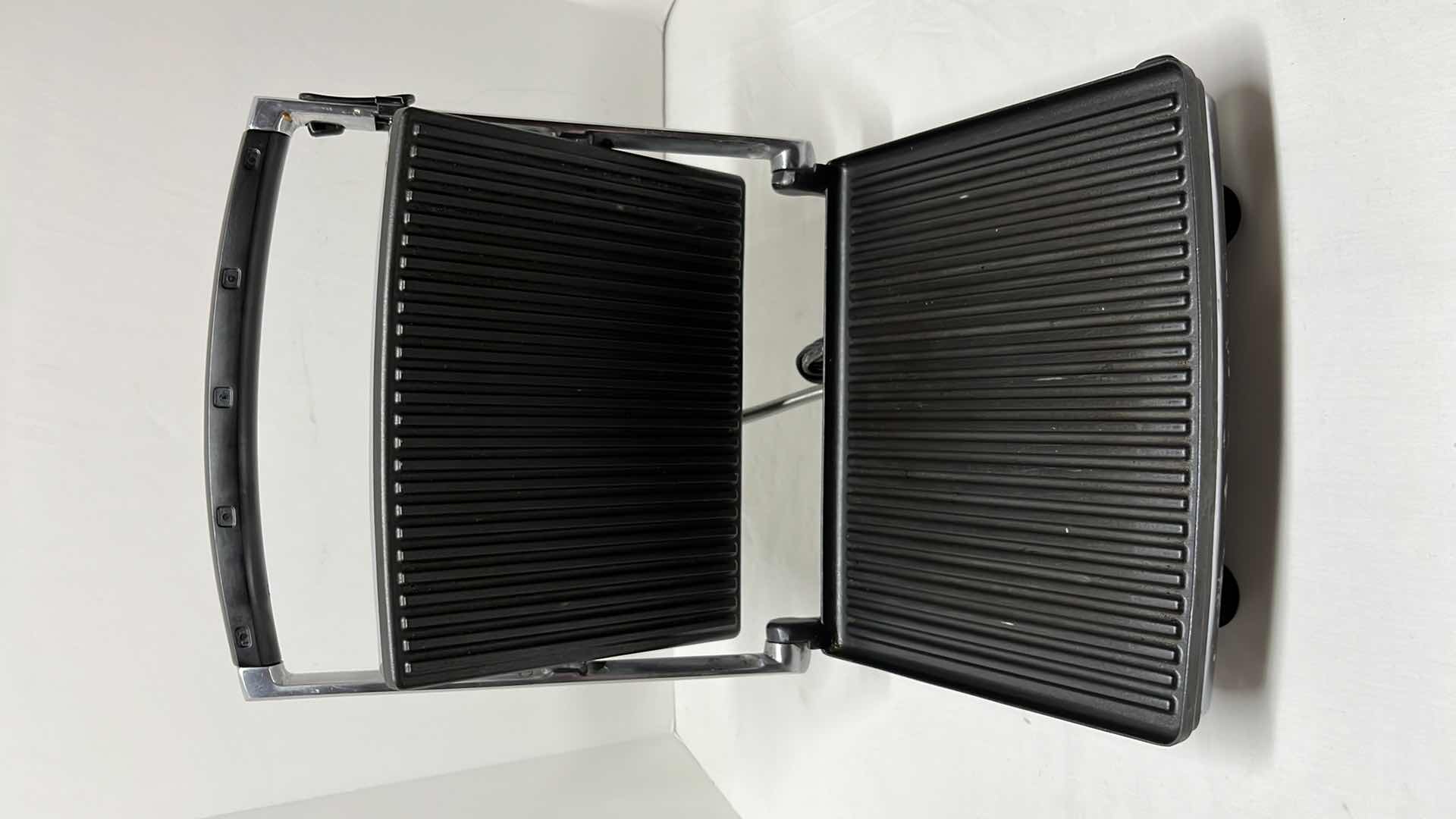 Photo 2 of KRUPS ELECTRIC STAINLESS STEEL NON-STICK UNIVERSAL GRILL/SANDWICH PANINI MAKER (MODEL FDE3)