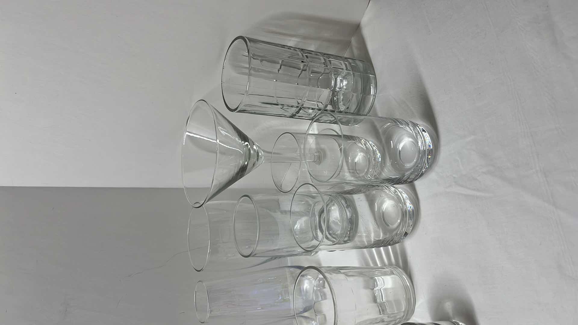 Photo 1 of 22 PCS CLEAR GLASSWARE