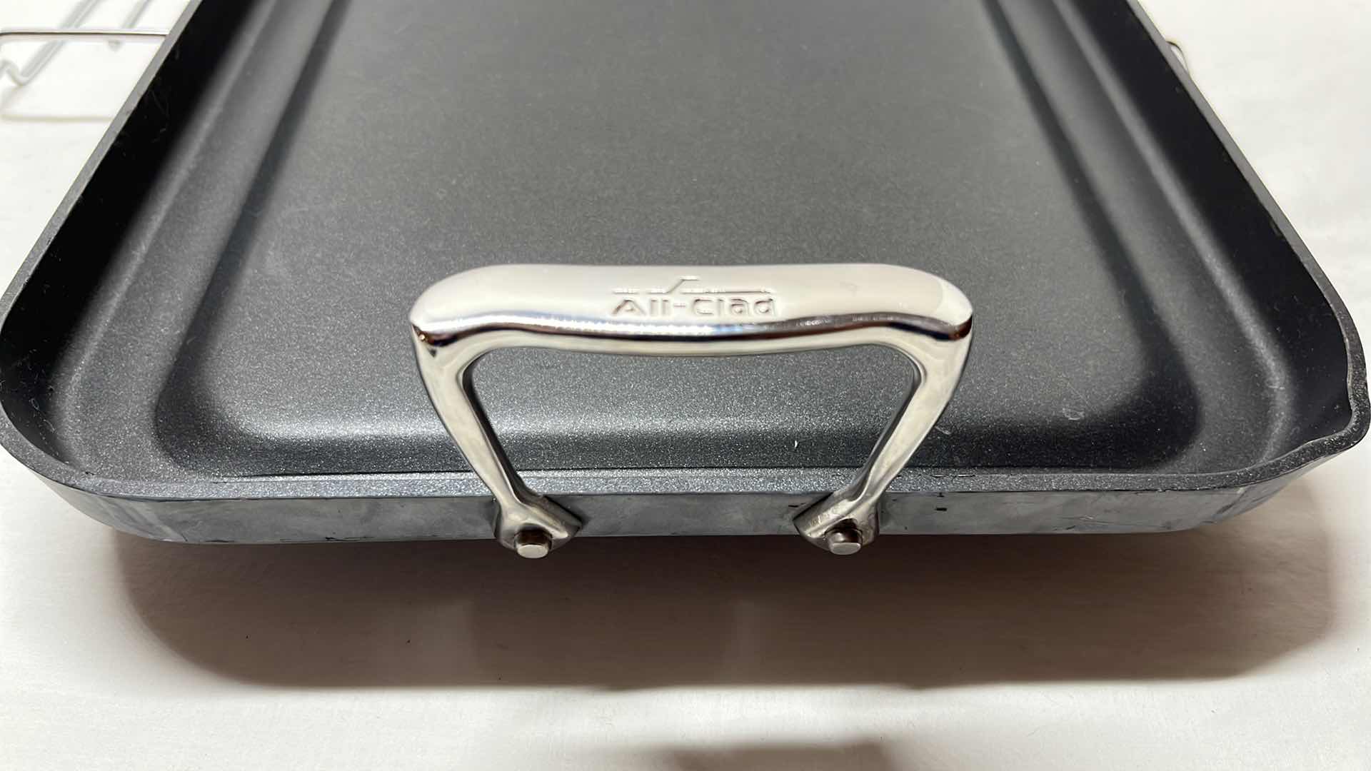 Photo 6 of ALL-CLAD ROASTING PAN W RACK 13” X 20”