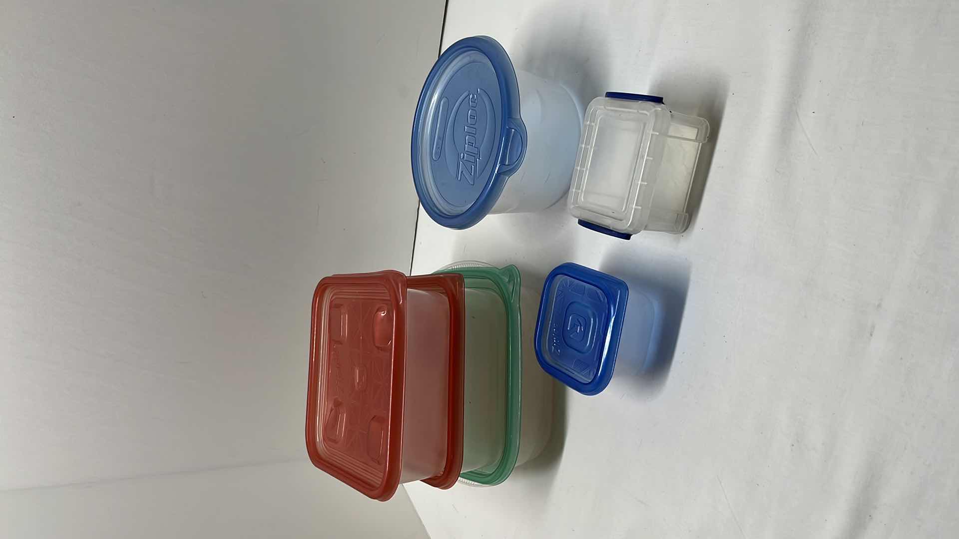 Photo 1 of 20 PCS GLAD, REYNOLDS & ZIPLOC CONTAINERS/ COOKWARE