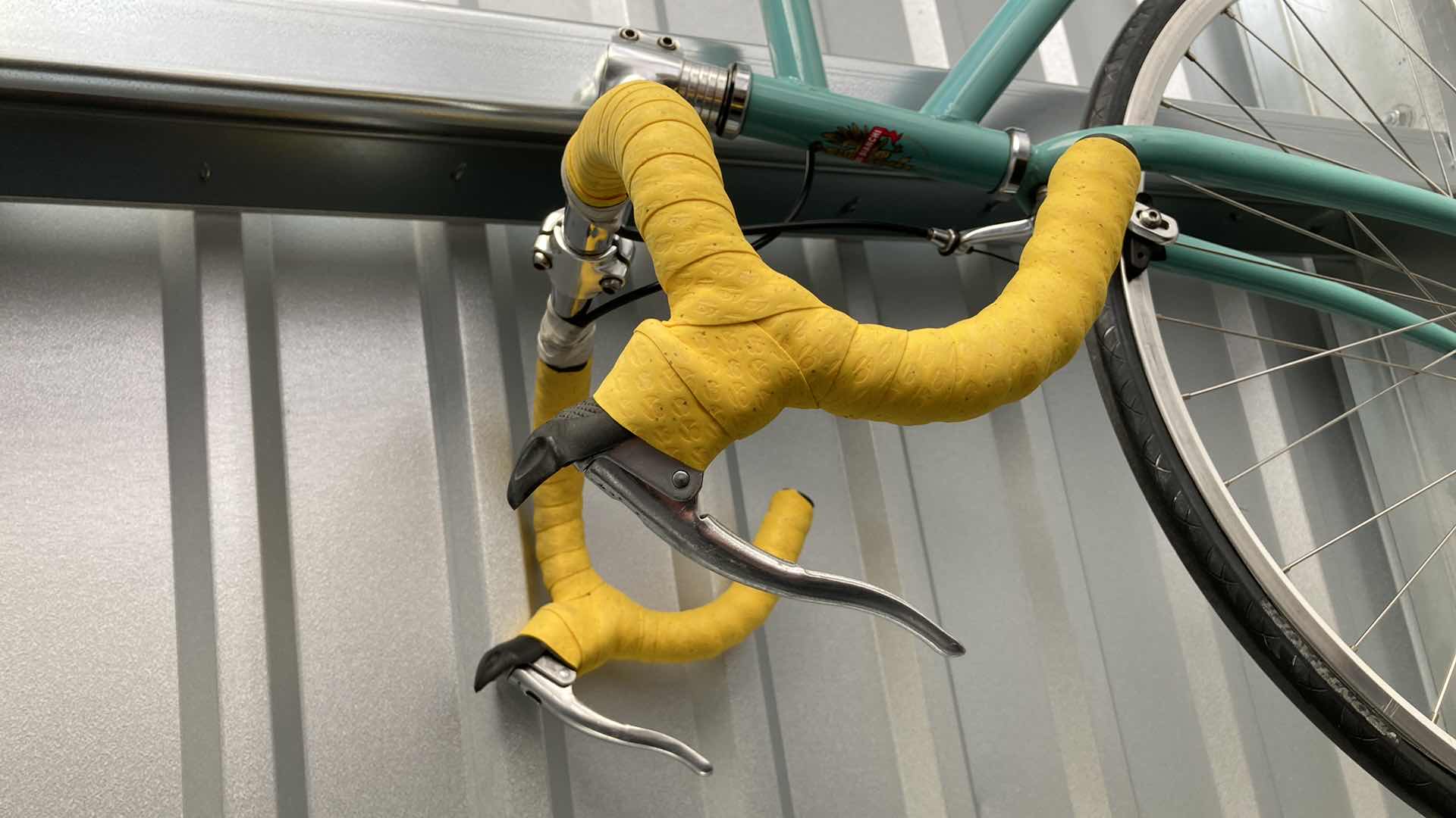 Photo 1 of BIANCHI CLASSICA PISTACHIO CHROMO LITE ROAD BICYCLE 26”