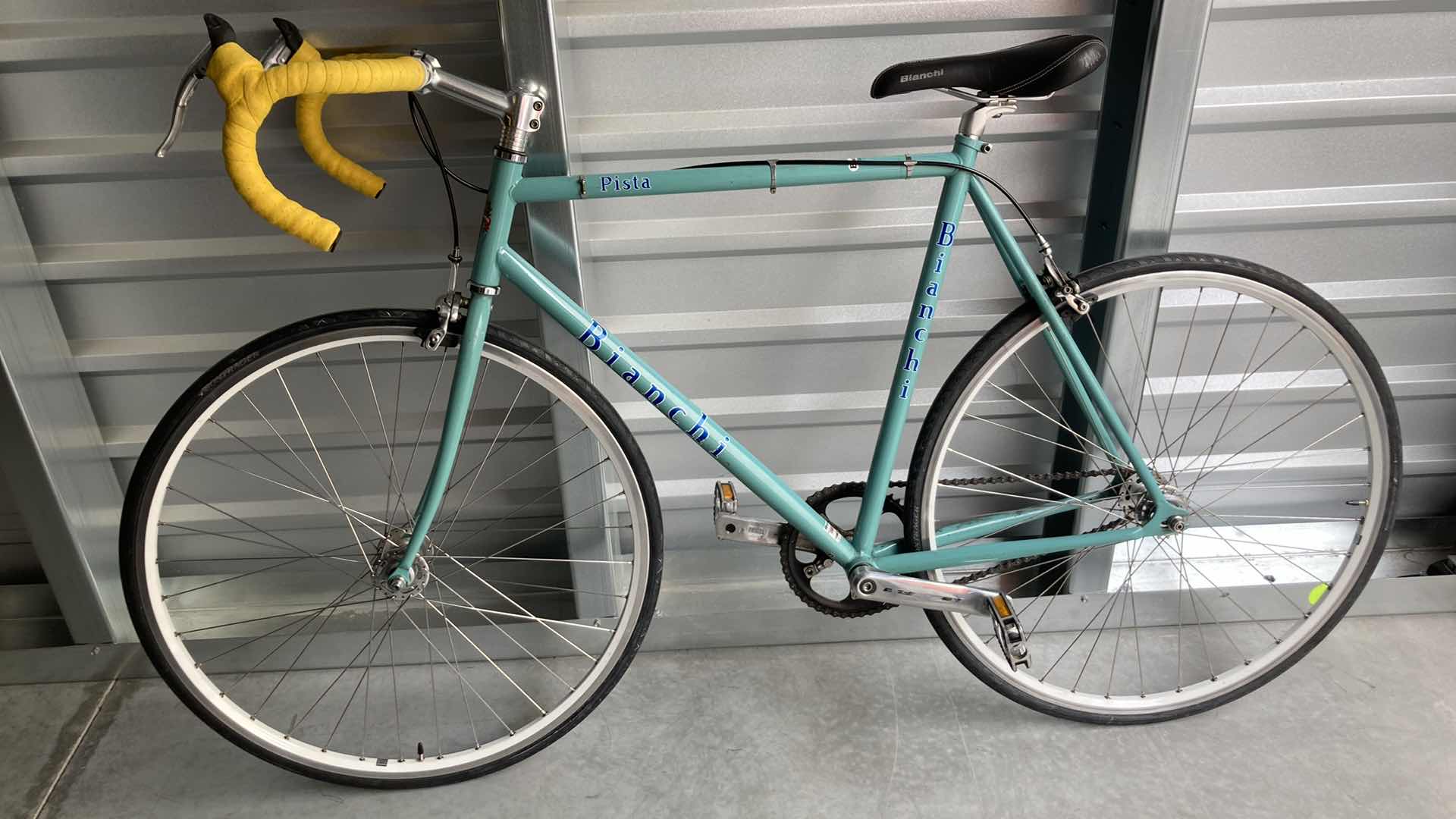 Photo 1 of BIANCHI CLASSICA PISTACHIO CHROMO LITE ROAD BICYCLE 26”