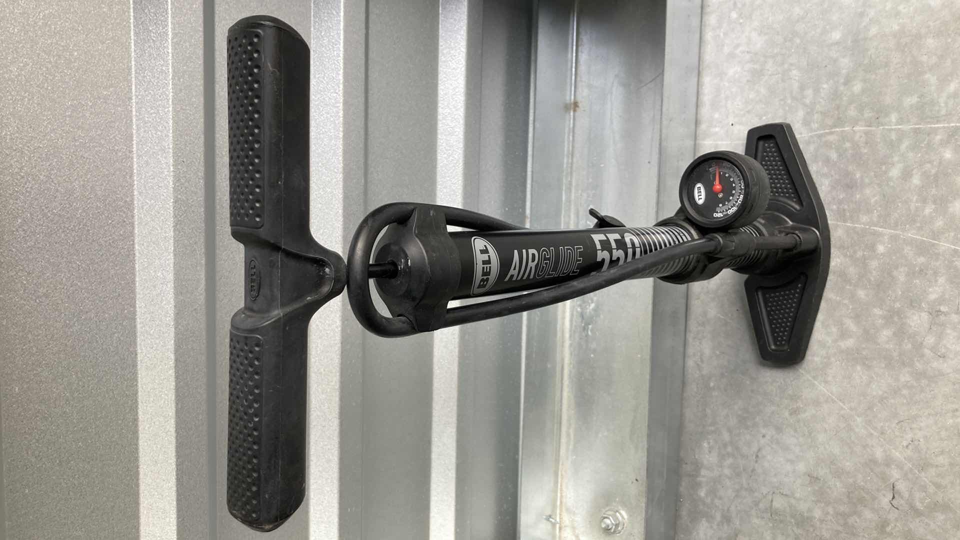 Photo 2 of BELL AIR GLIDE 550 AIR PUMP