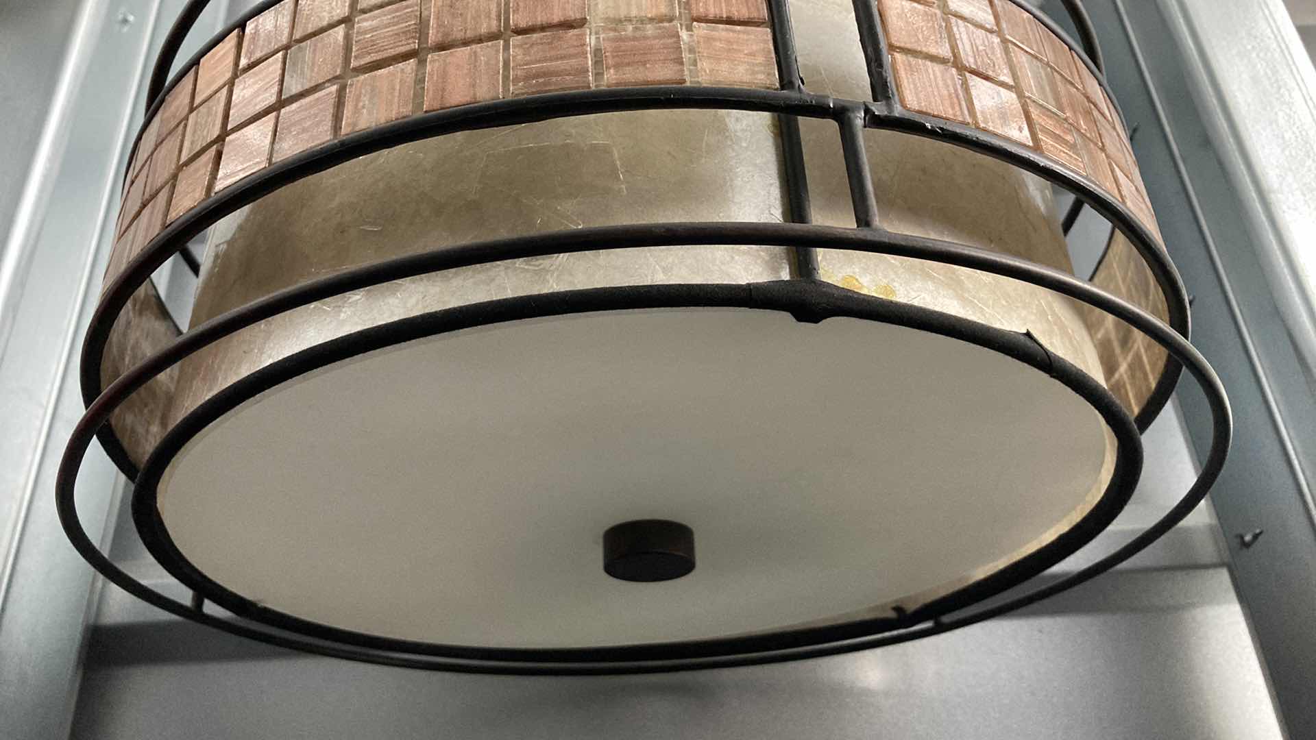 Photo 4 of QUOIZEL LAGUNA NATURALS CONTEMPORARY 3 LIGHT OLD BRONZE FINISH SEEDED GLASS PENDANT 16” X 19”