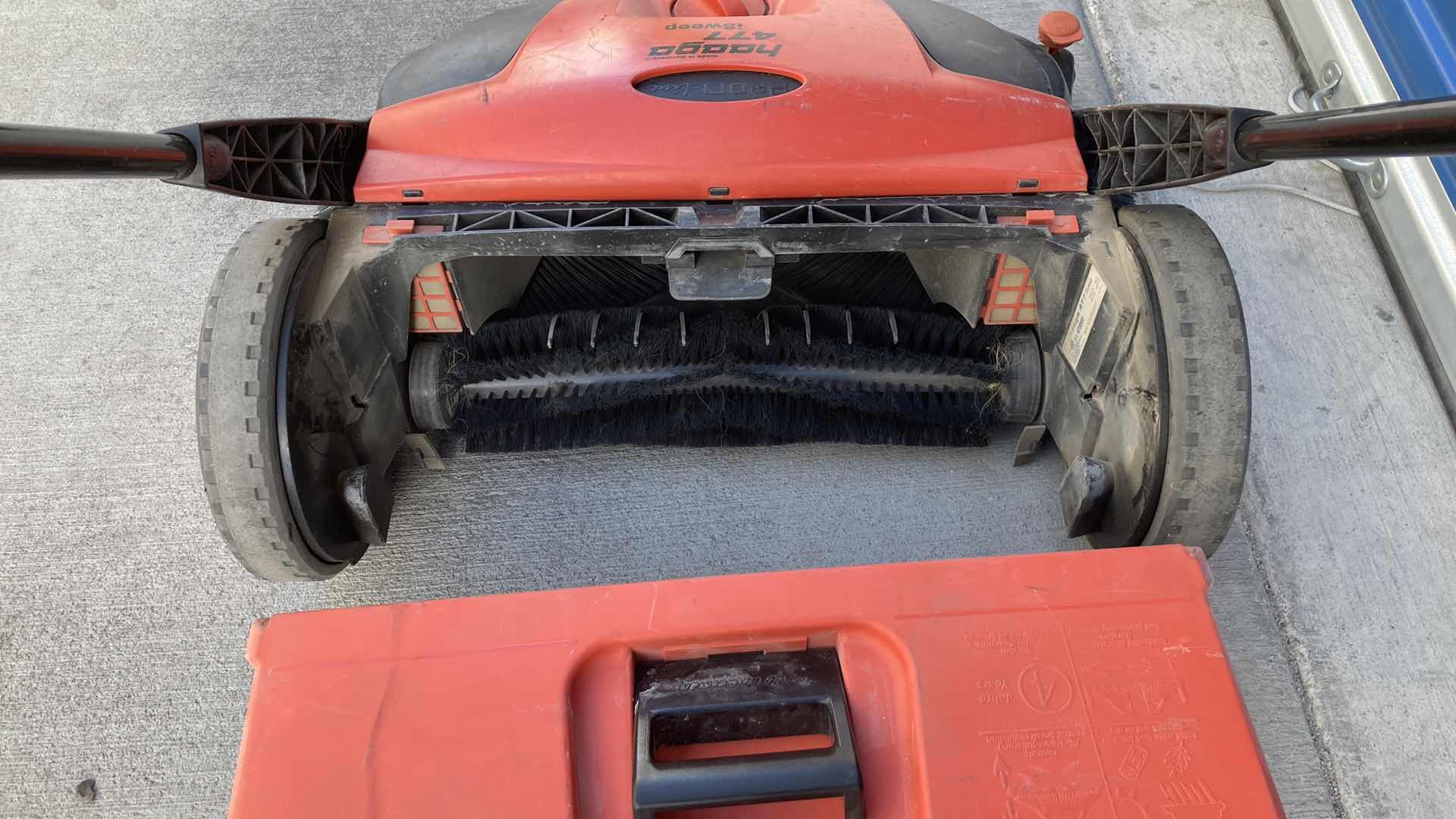 Photo 1 of PROFI LINE HAAGA 477 iSWEEP MANUAL SWEEPER