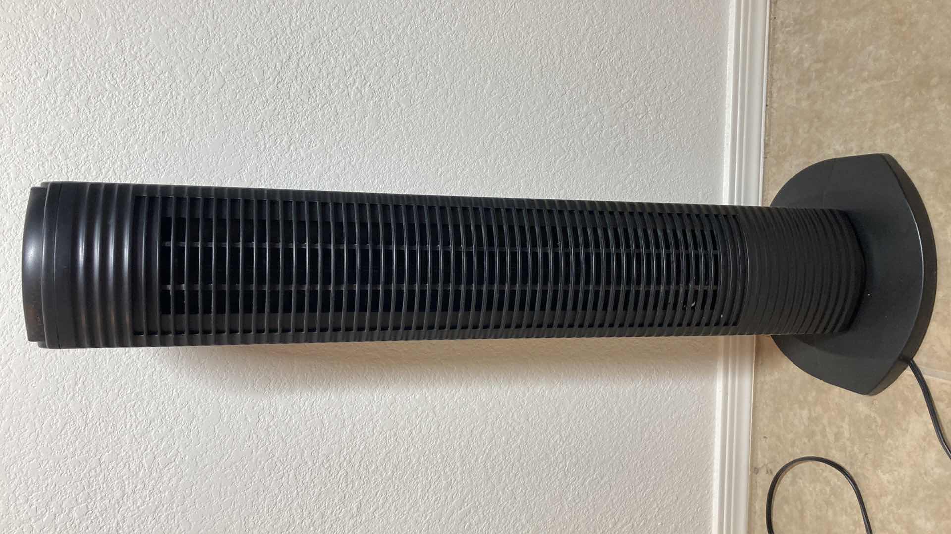 Photo 1 of HOLMES OSCILLATING TOWER FAN MODEL HTF3110A