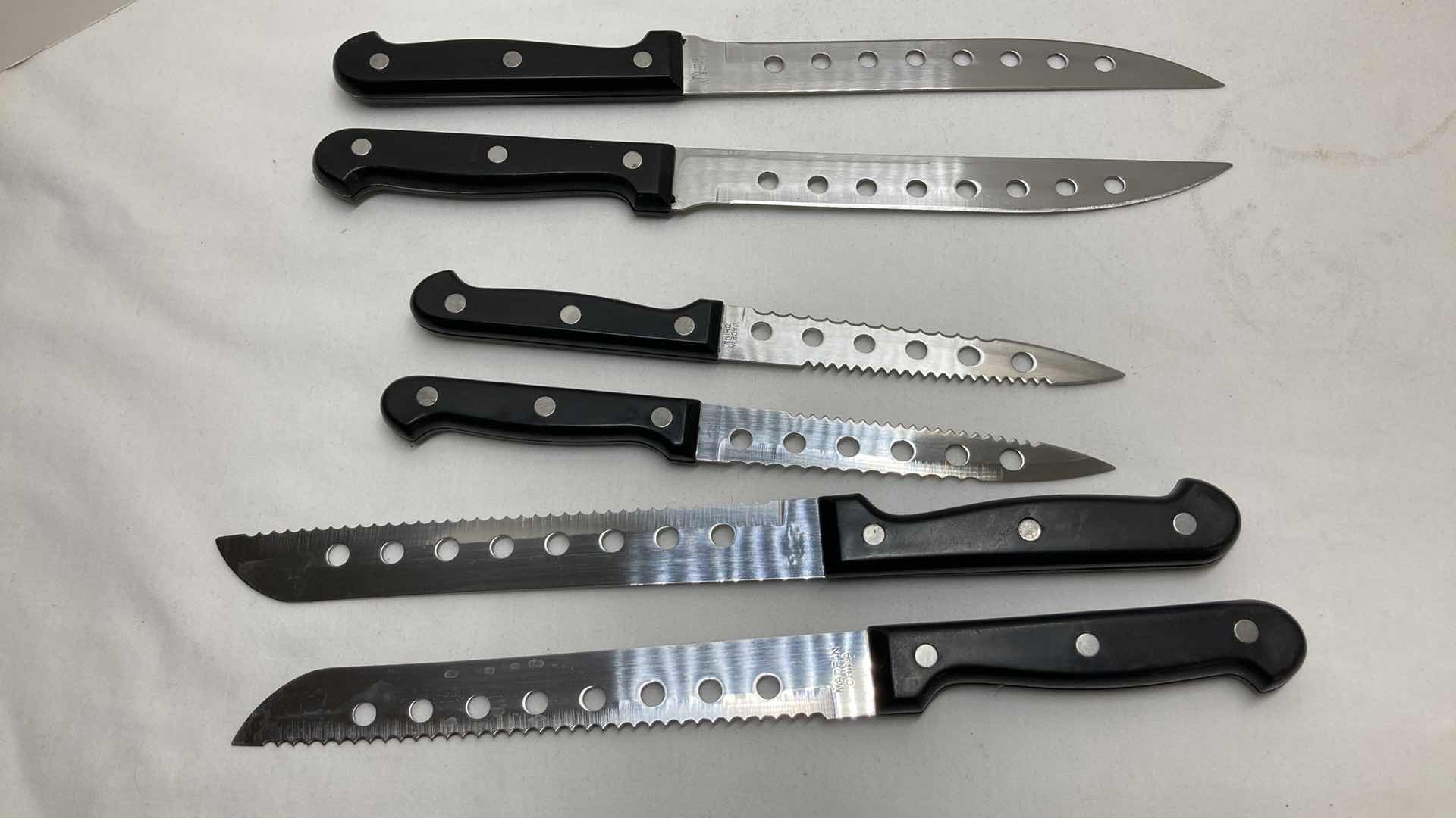 Photo 2 of CHEFS BASICS CUTLERY & UTENSIL SET (16) W CUTTING BOARD