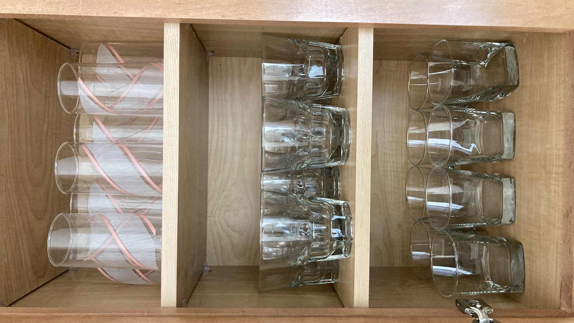 Photo 1 of CLEAR DRINKING GLASSES (16) W 80s STYLE DRINKING GLASSES (10)