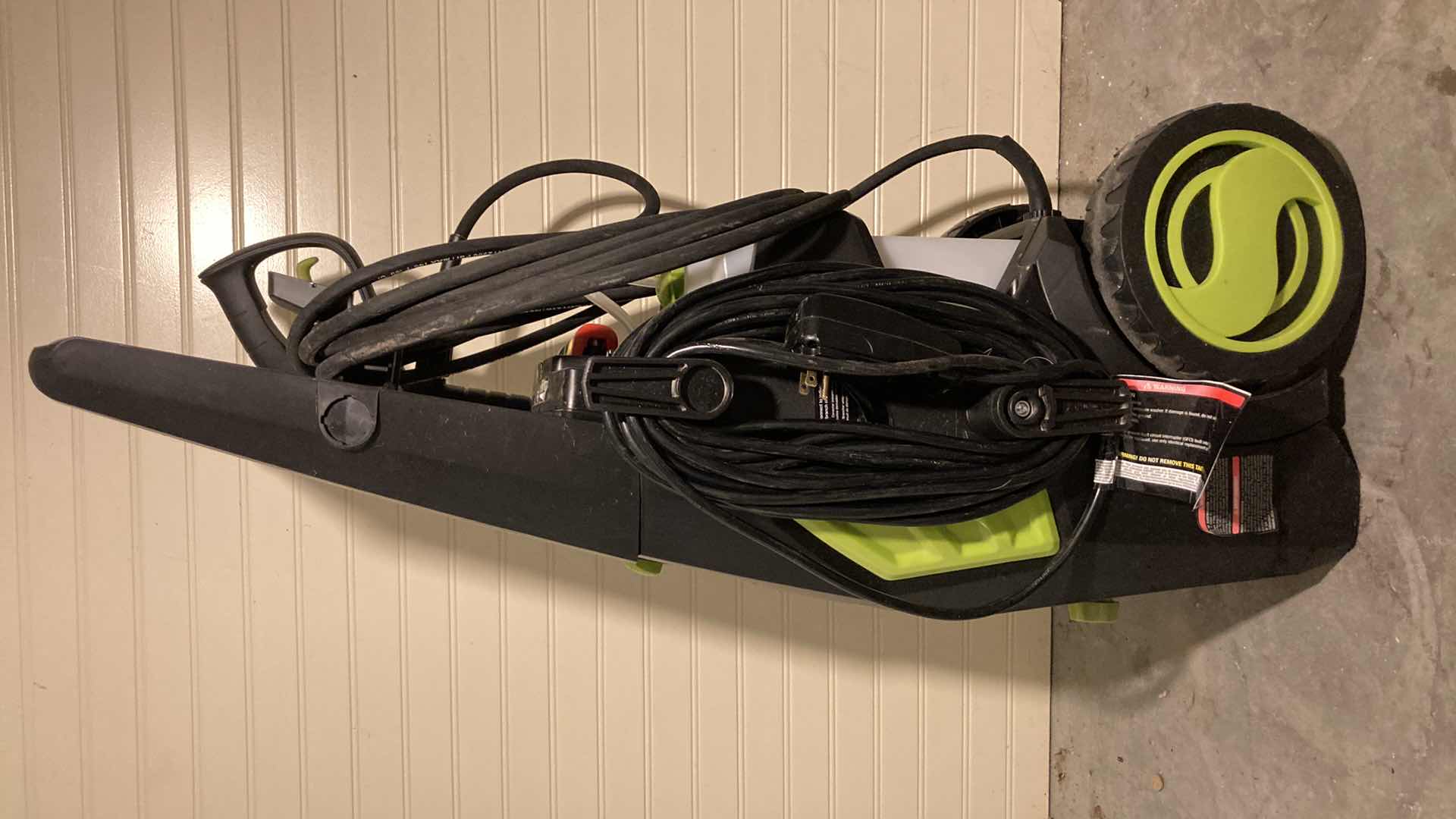 Photo 1 of SUNJOE PRESSURE WASHER W MULTI-PURPOSE ATTACHMENTS MODEL SPX3500