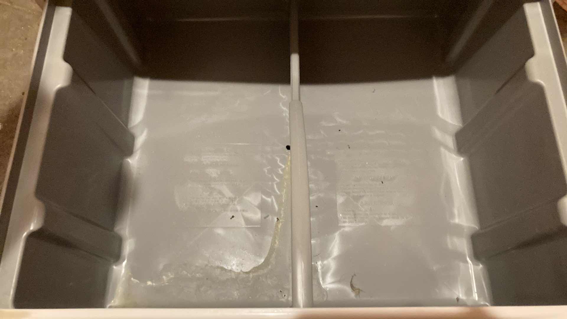 Photo 1 of LG INVERTER DIRECT DRIVE WASHER MODEL WM3400CW