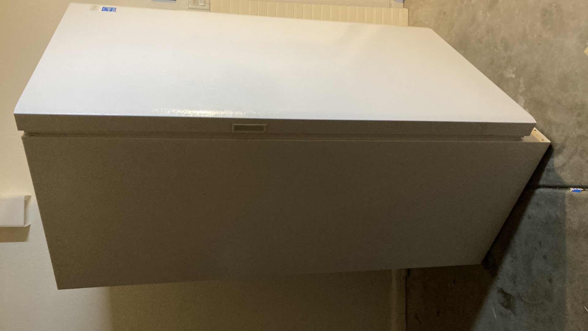 Photo 1 of FRIGIDAIRE UPRIGHT AUTOMATIC DEFROST FREEZER MODEL FFFH17F1RWO