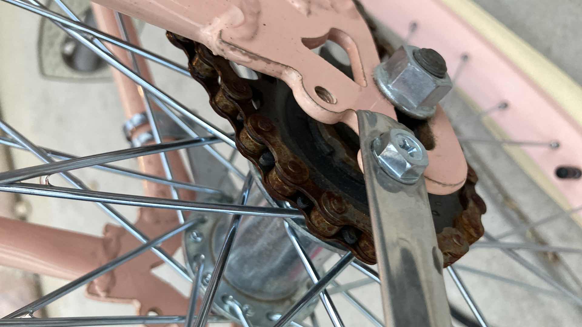 Photo 6 of HUFFY DELUXE 26” BEACH CRUISER