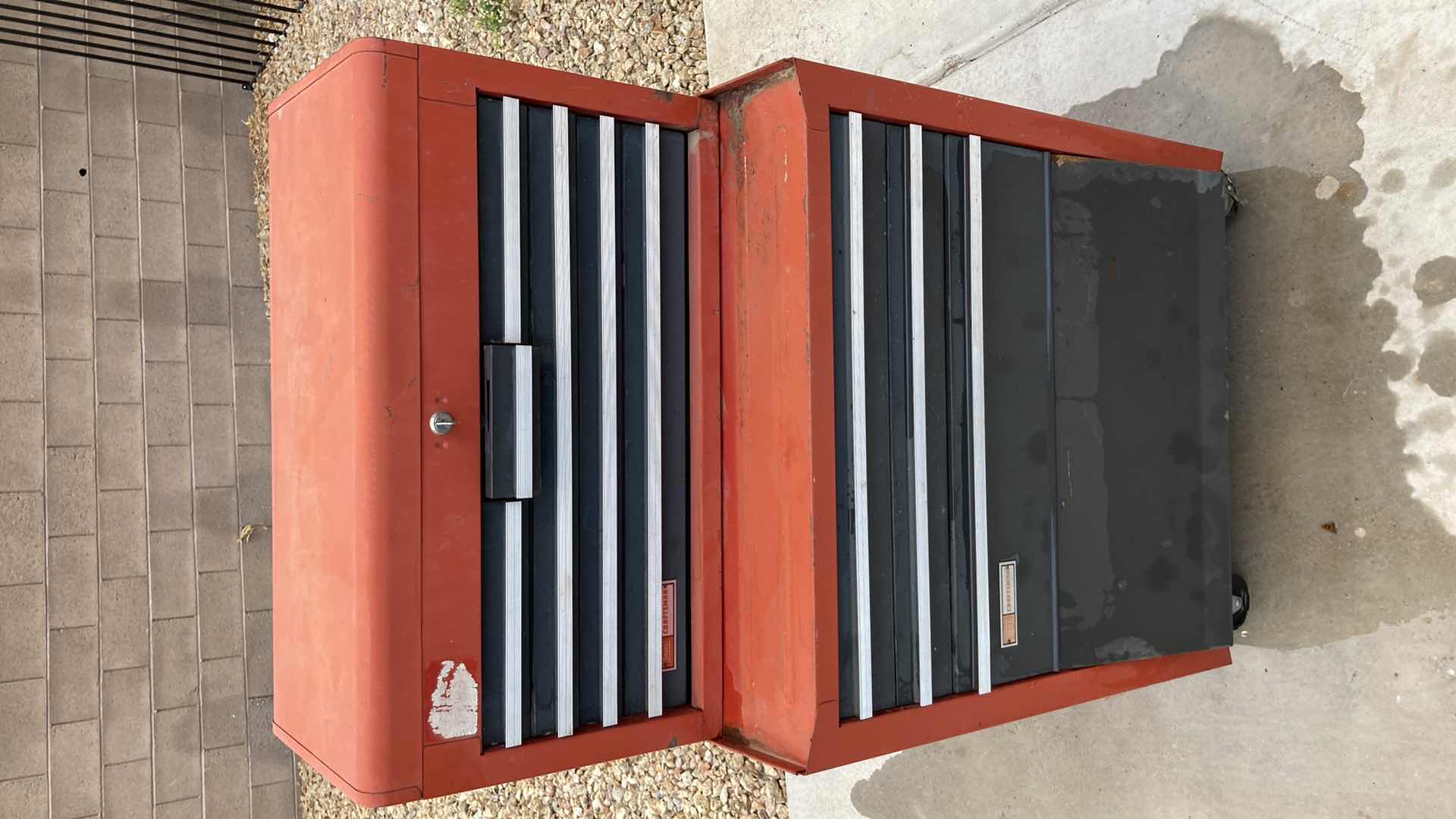 Photo 1 of CRAFTMAN ROLLING TOOL BOX W KEY 27” X 18” H46.5”