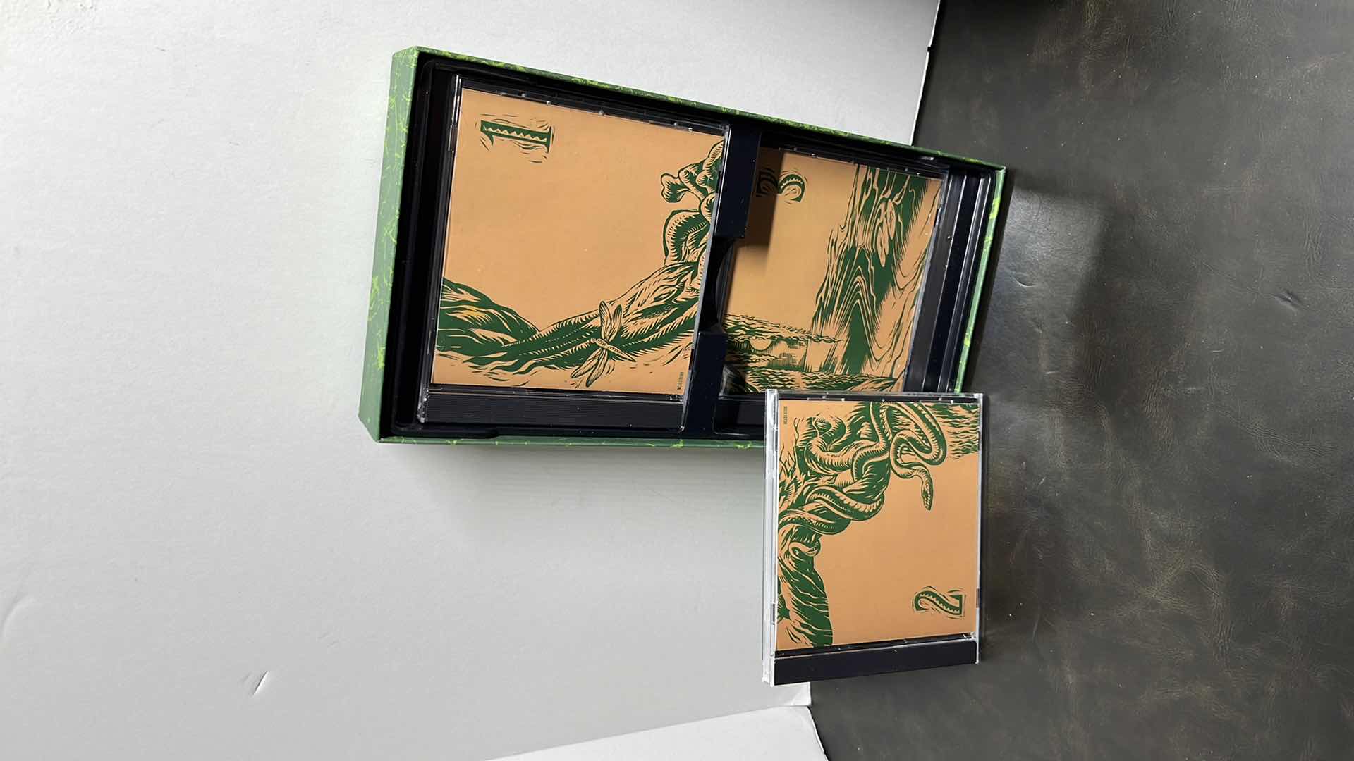 Photo 1 of LYNYRD SKYNYRD 3 CD BOX SET