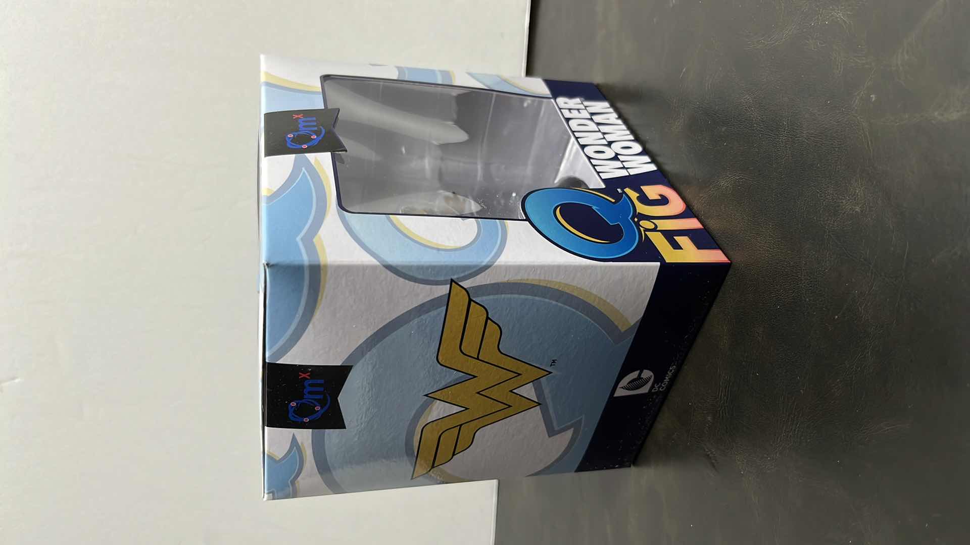 Photo 4 of NEW QMX DC COMICS WONDER WOMAN Q-FIGURE