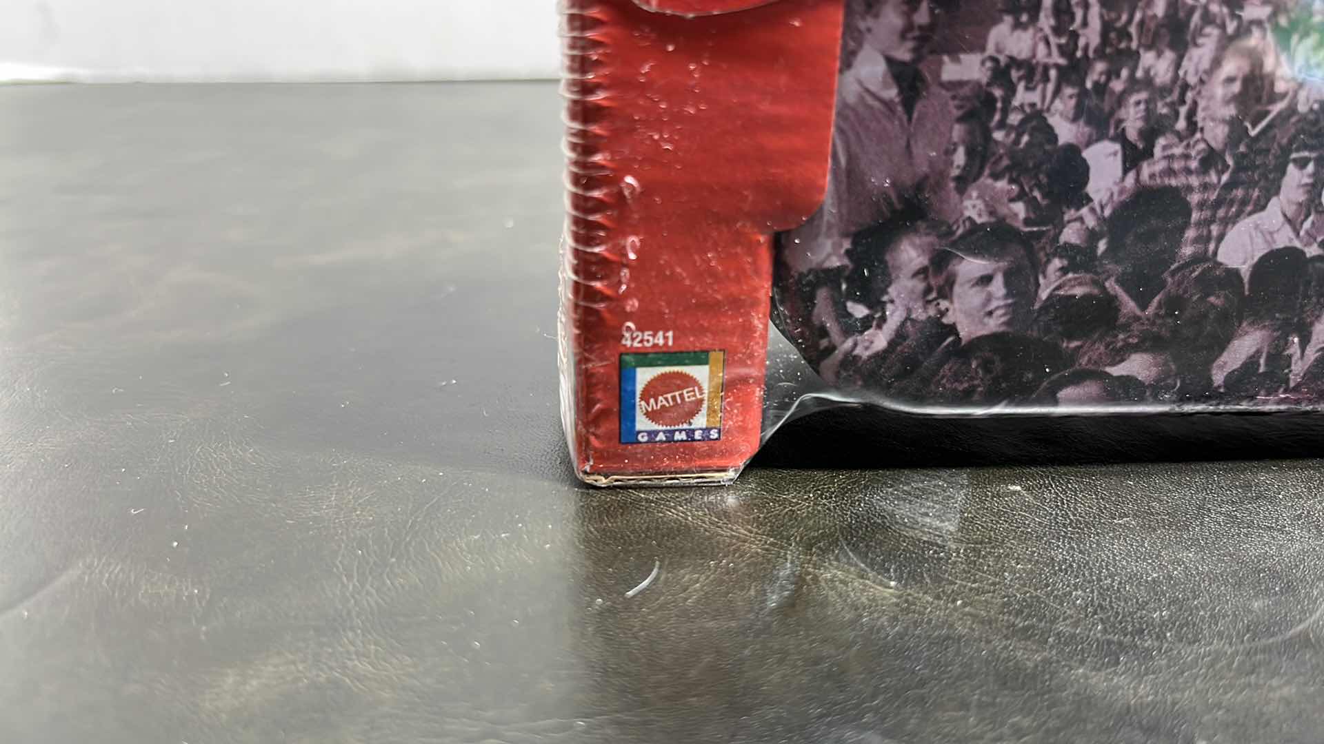 Photo 1 of NEW MATTEL GAMES UNO SPECIAL EDITION ELVIS PRESLEY W STORAGE TIN CARD GAME MODEL 42541